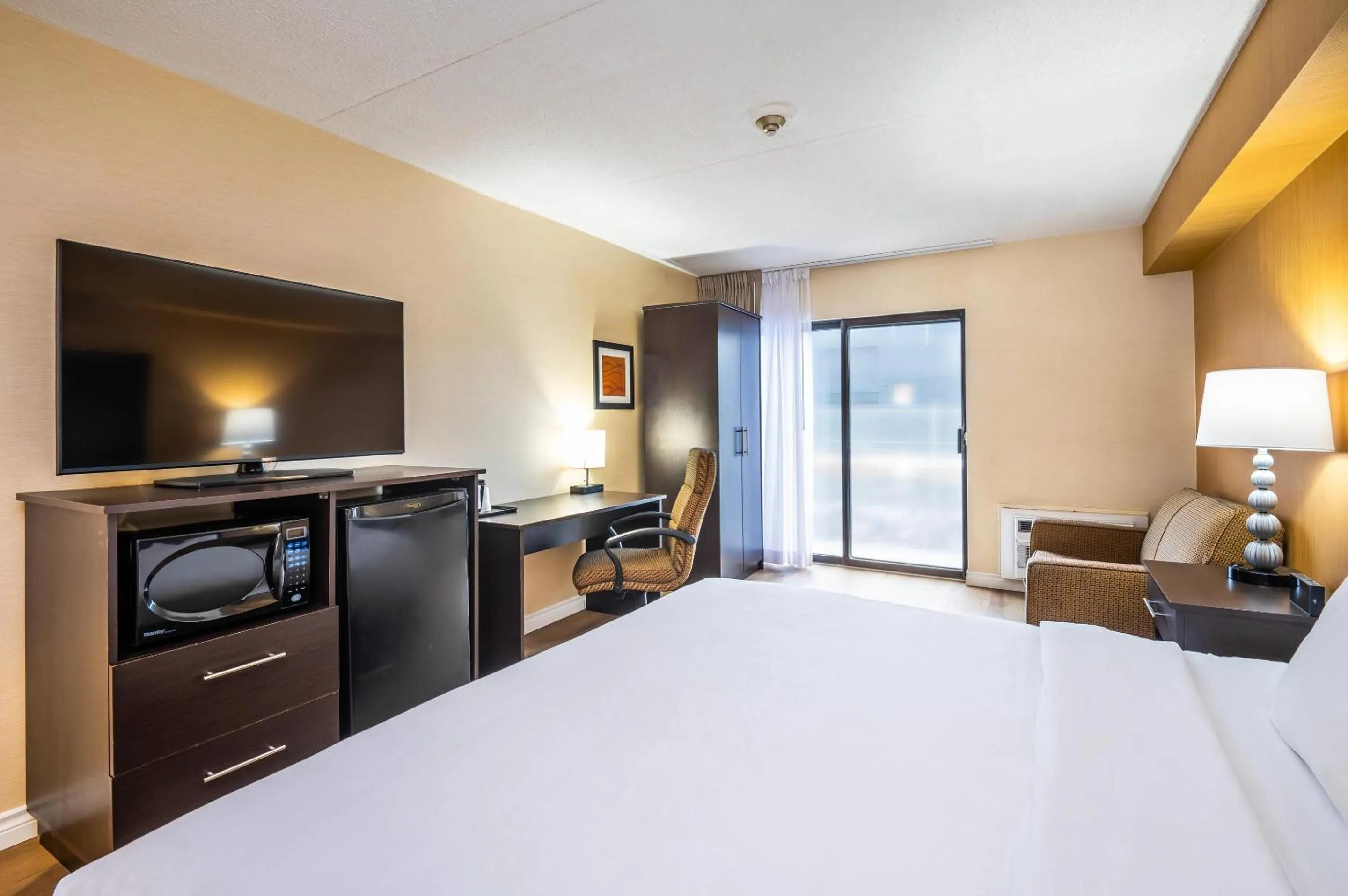 Bedroom, Bed in Quality Inn