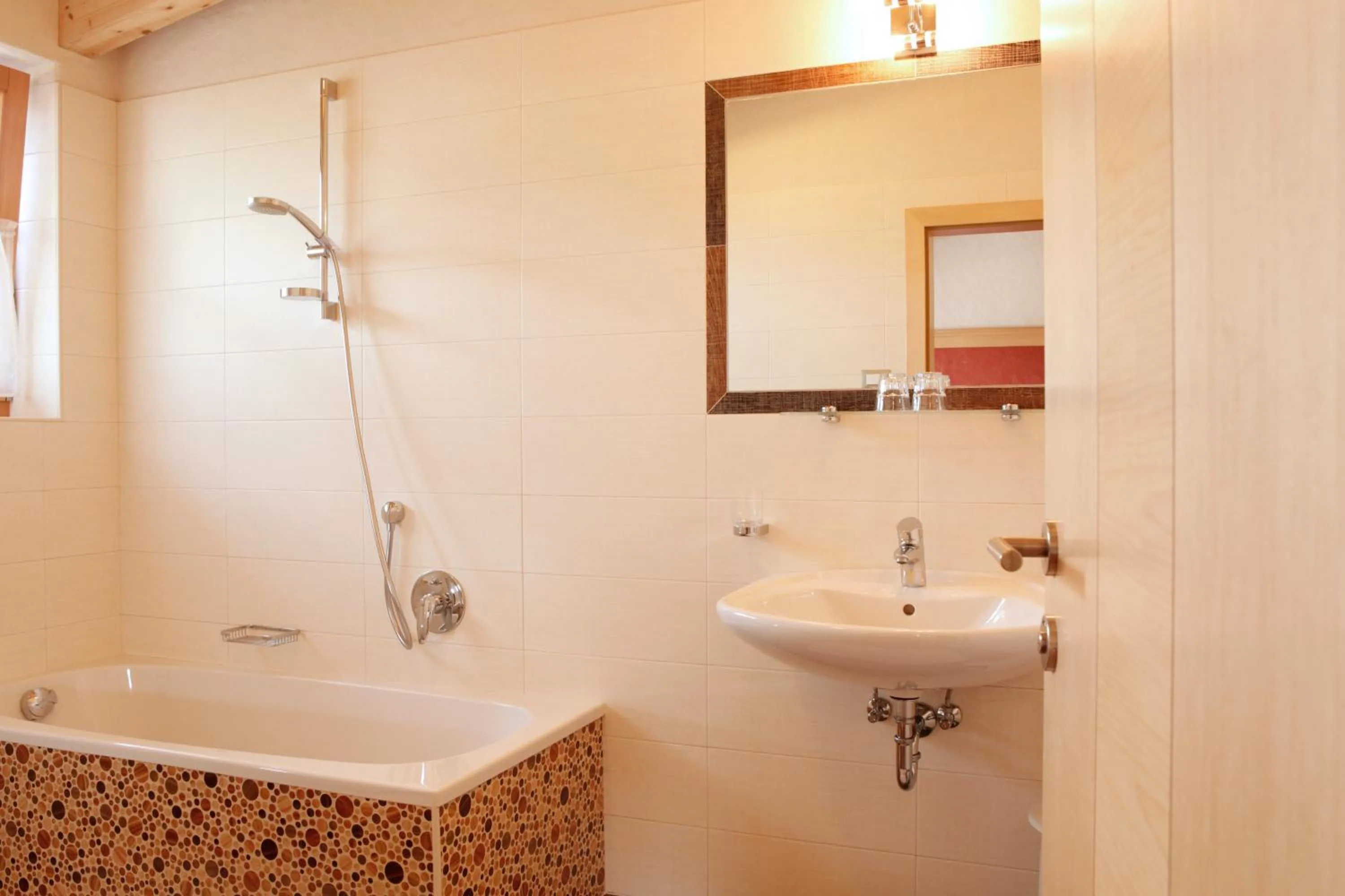 Bathroom in Garnì Iosc