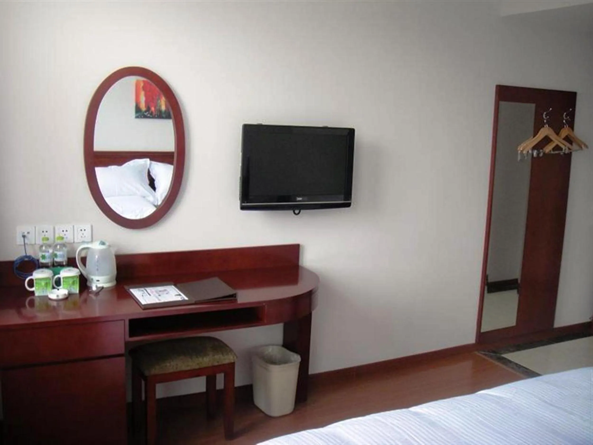 Bedroom, Bed in Greentree Inn Nanjing Shanxi Road Cloth City Business Hotel