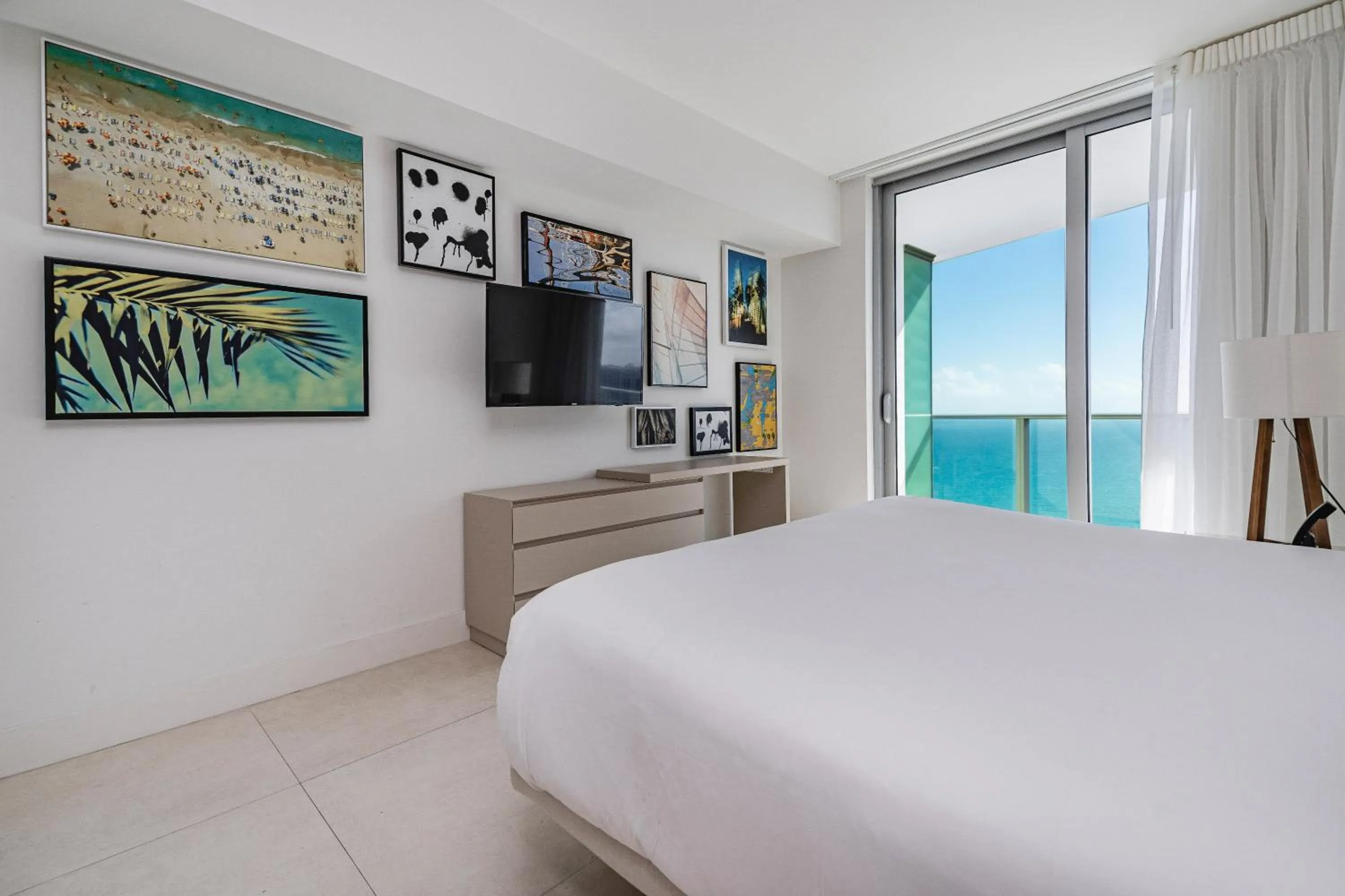 TV and multimedia, Bed in Private Ocean Condos at Hyde Beach Resort & Residences