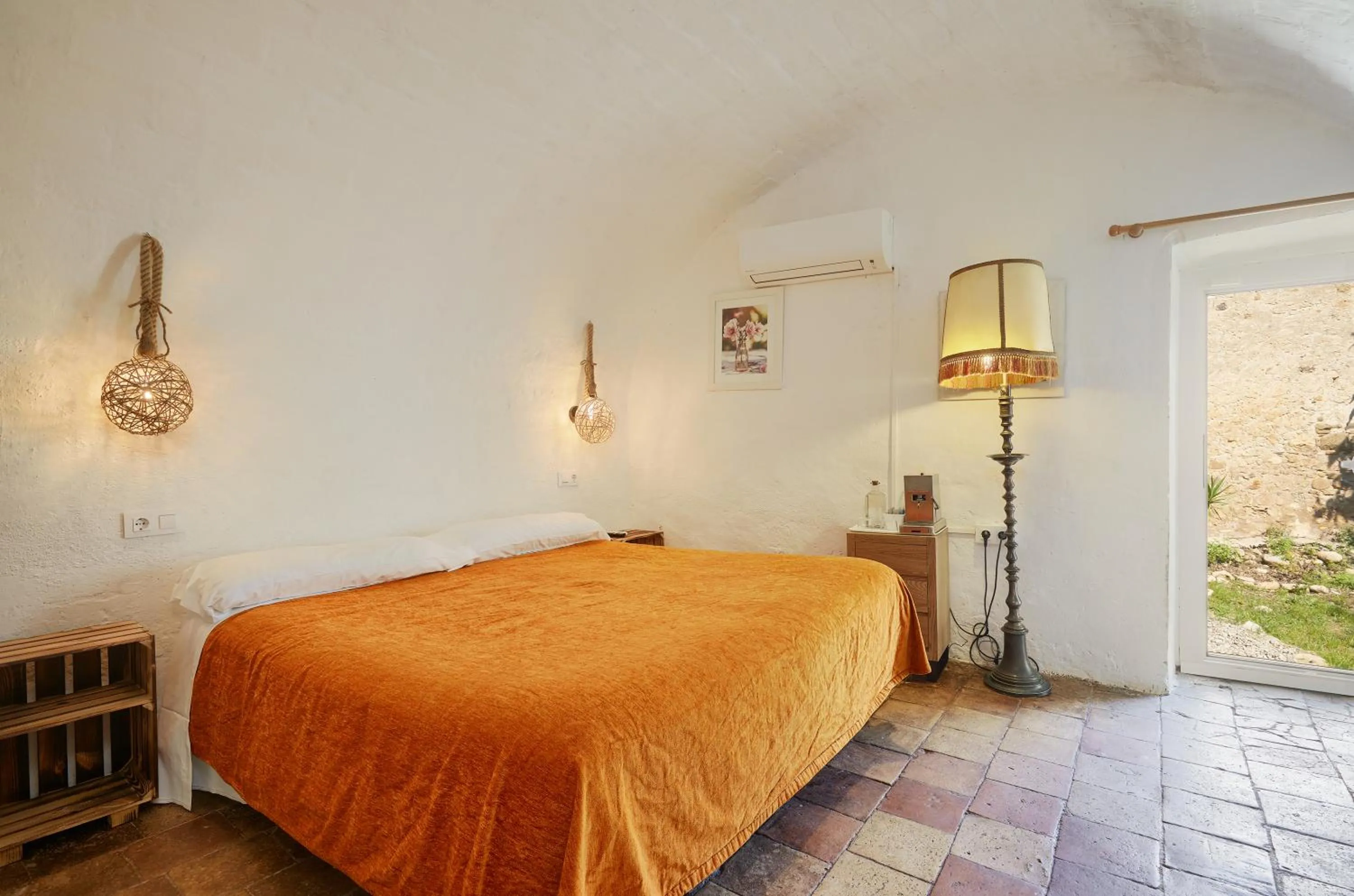 Photo of the whole room, Bed in Mas Torrencito Pet Friendly