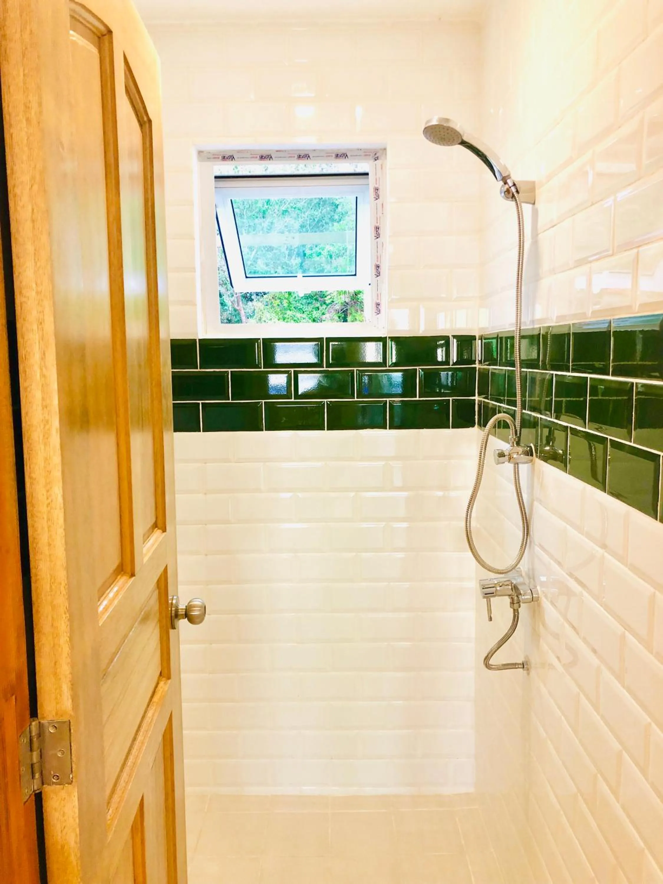 Shower in The Escape San Juan