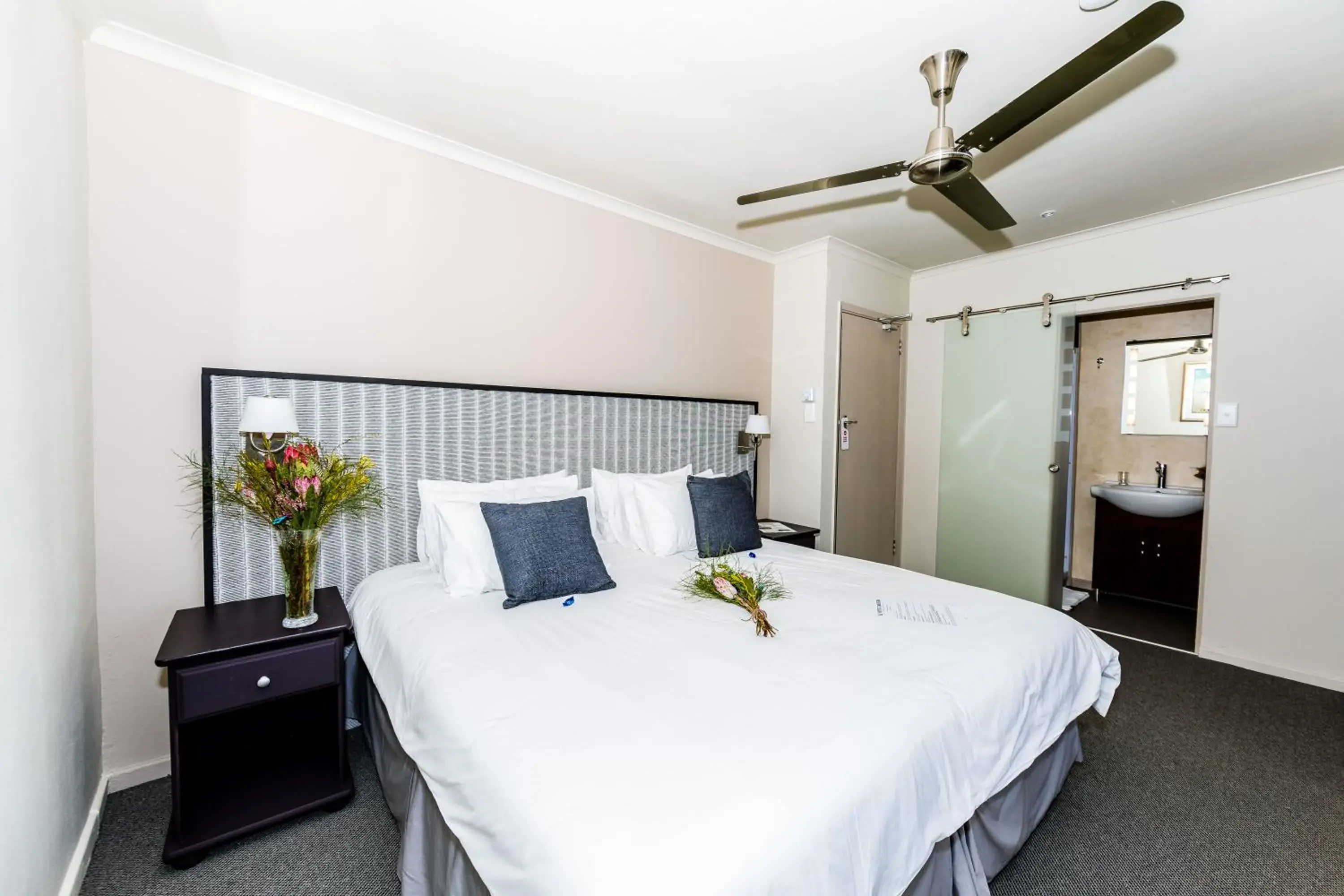 Superior Double or Twin Room in Le Petit Chateau Guest House Superior Double or Twin Room in Le Petit Chateau Guest House