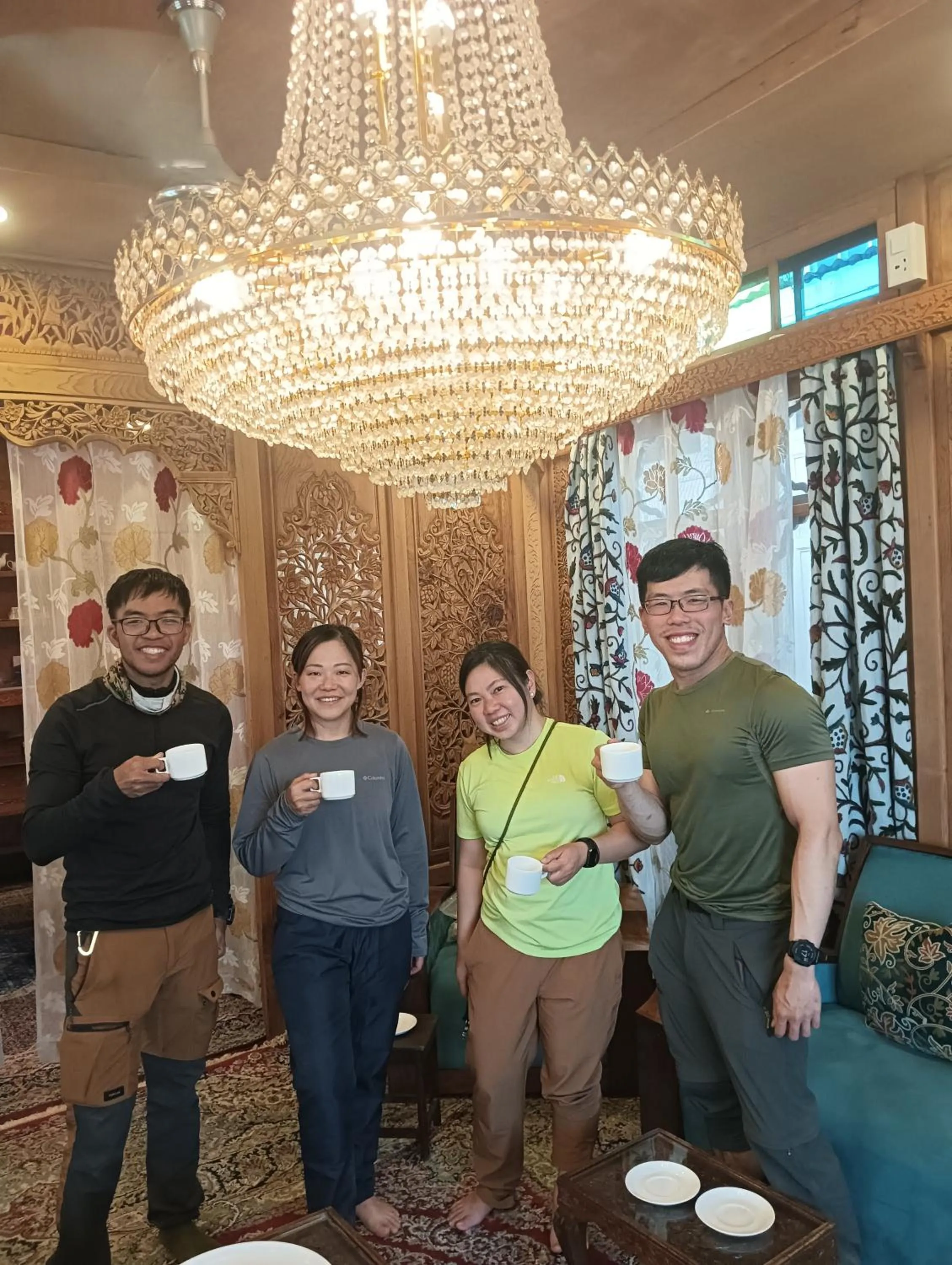 Guests in Golden Crest DALLAKE