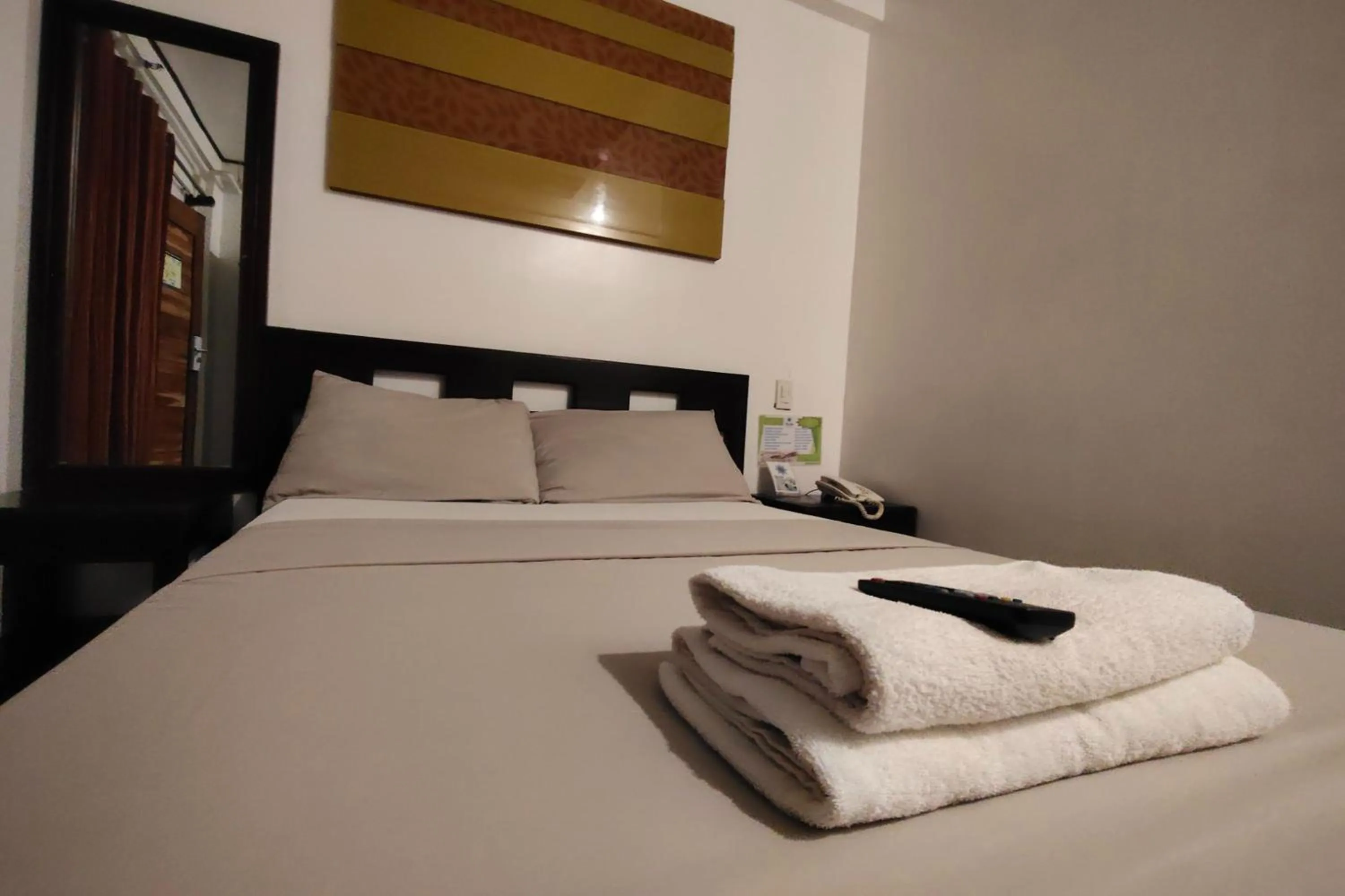 Bed in Taj Guesthouse Boracay