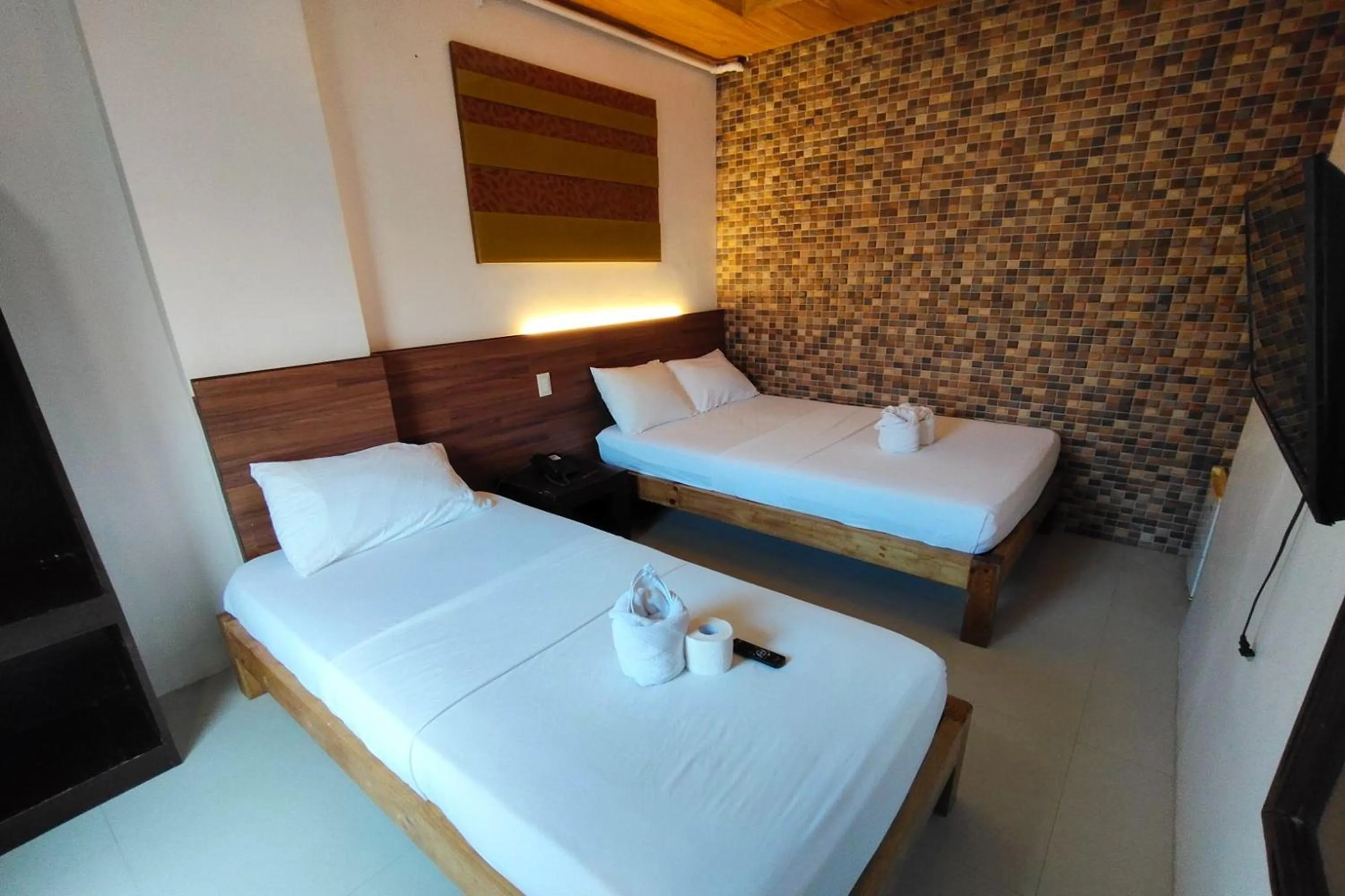 Bed in Taj Guesthouse Boracay