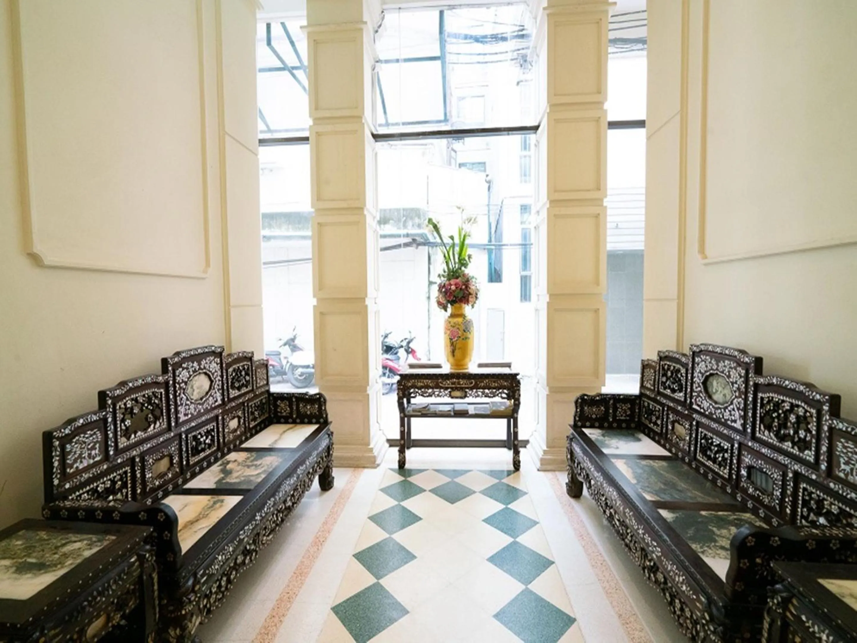 Lobby or reception in The Ecotel Bangkok