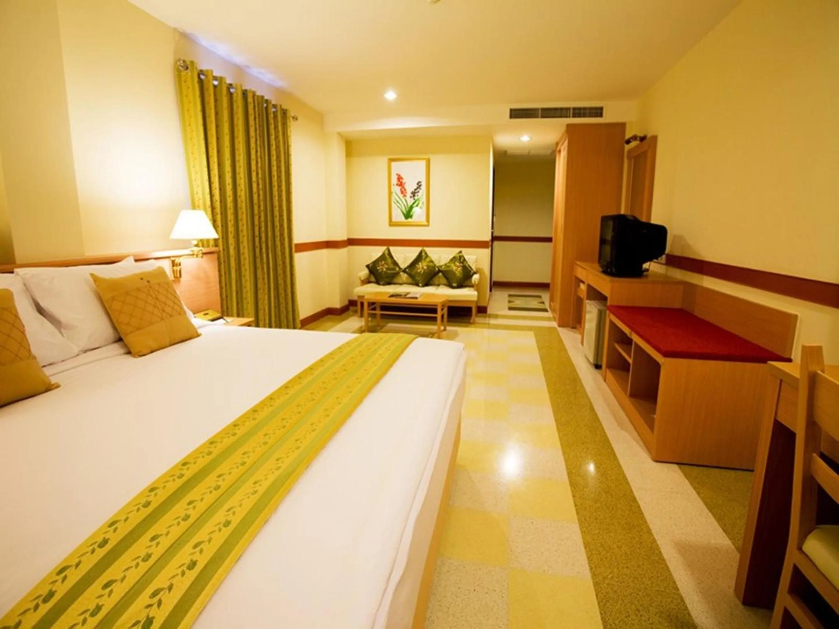 Bedroom, Bed in The Ecotel Bangkok