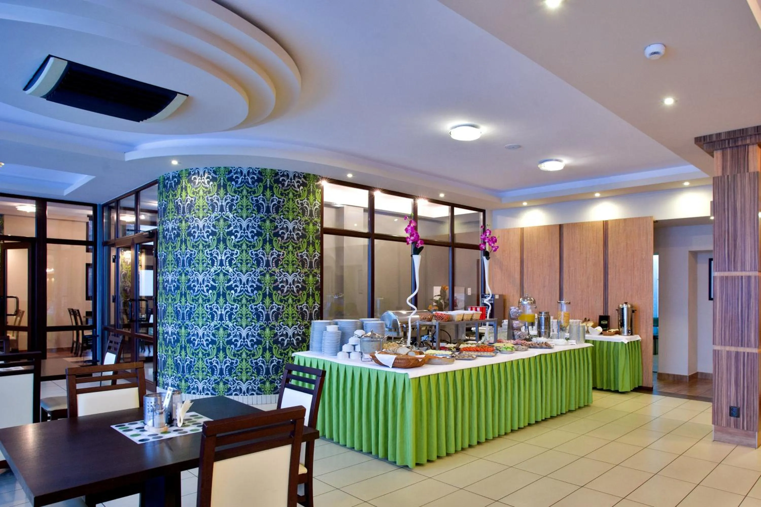 Restaurant/places to eat in Hotel Szarlota - Kompleksowo na Kaszubach