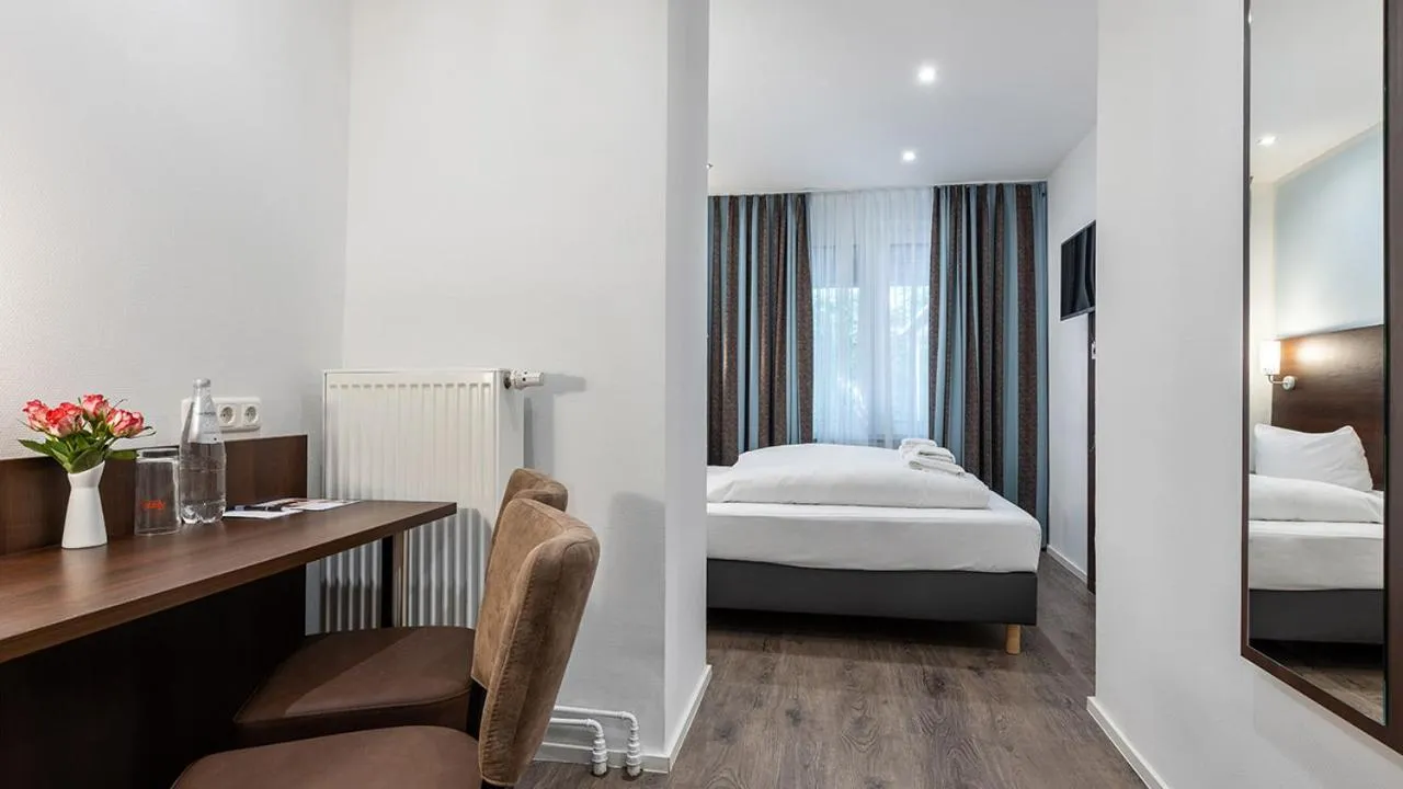 Bed in Trip Inn Budget Hotel Messe