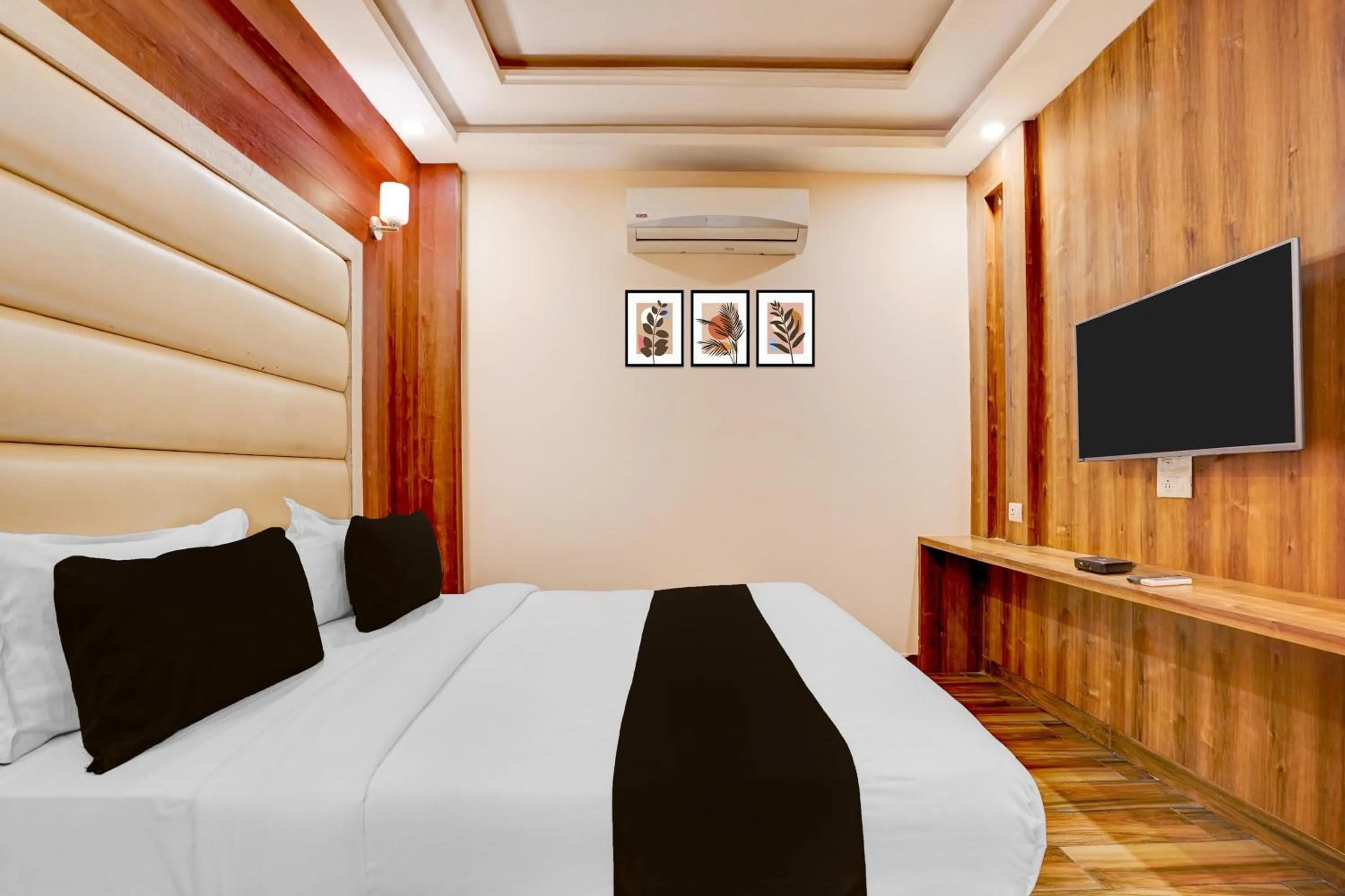 Bedroom, Bed in Townhouse Oak Dehradun Court Formerly GK Residency