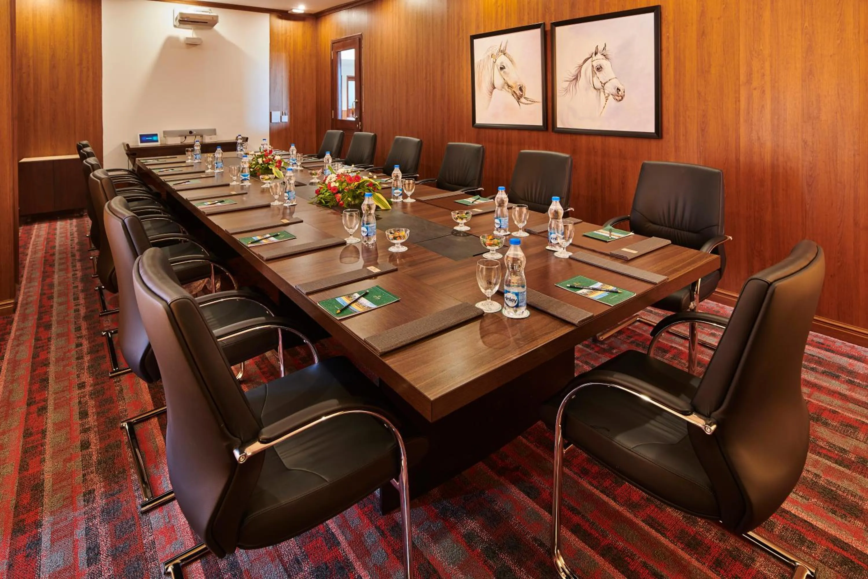 Meeting/conference room in MAYFAIR Lake Resort