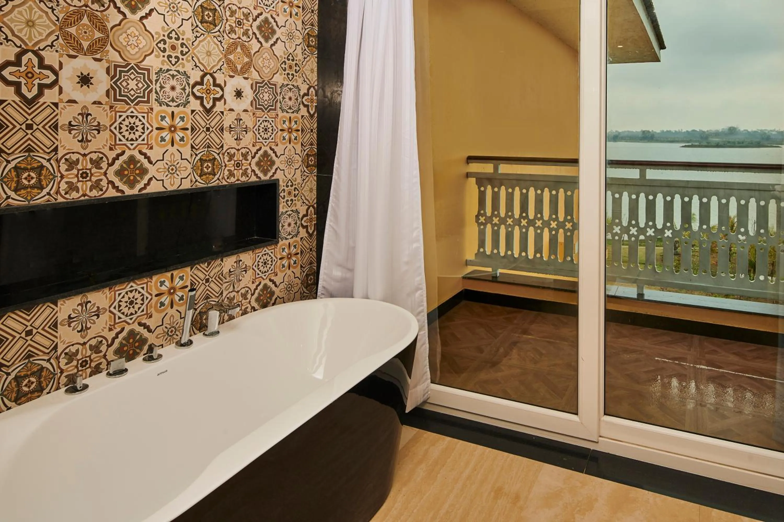 Property building in MAYFAIR Lake Resort