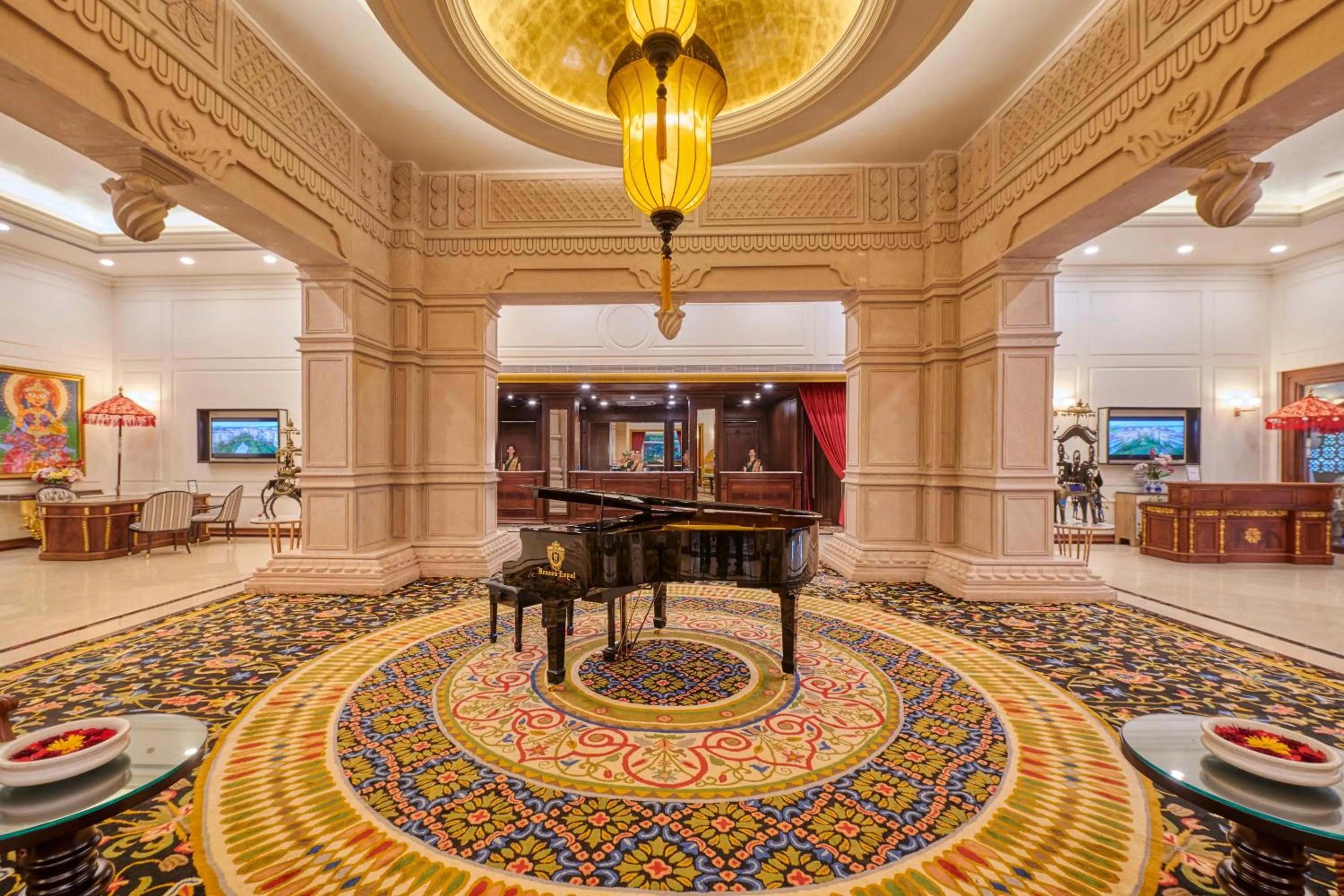 Decorative detail in MAYFAIR Lake Resort