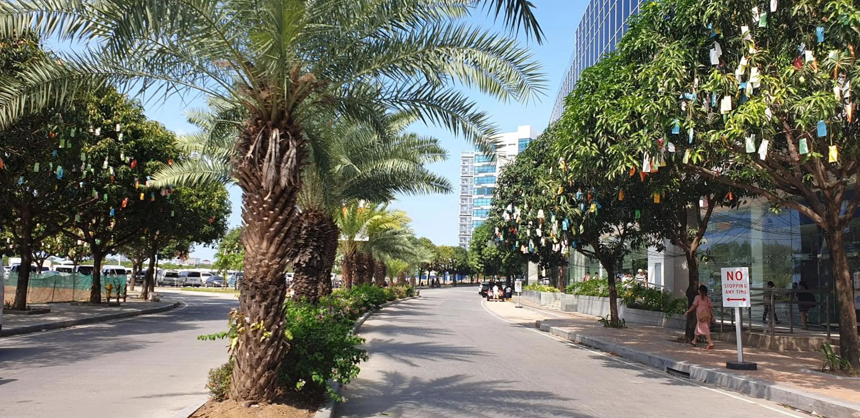 Mactan Newtown Condo with Garden and Ocean View 8NEWTOWN BLVD