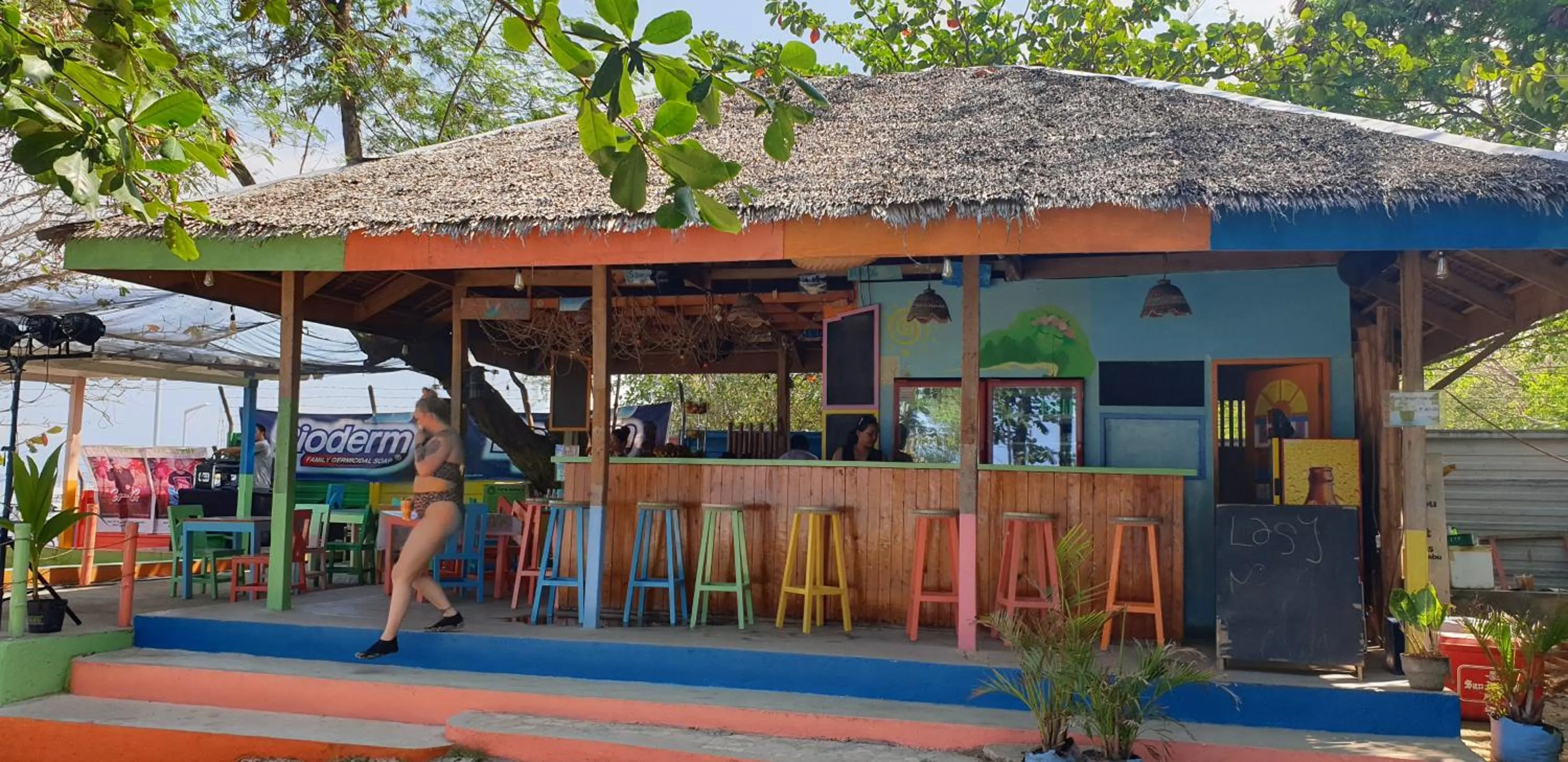 Mactan Newtown Condo with Garden and Ocean View 8NEWTOWN BLVD