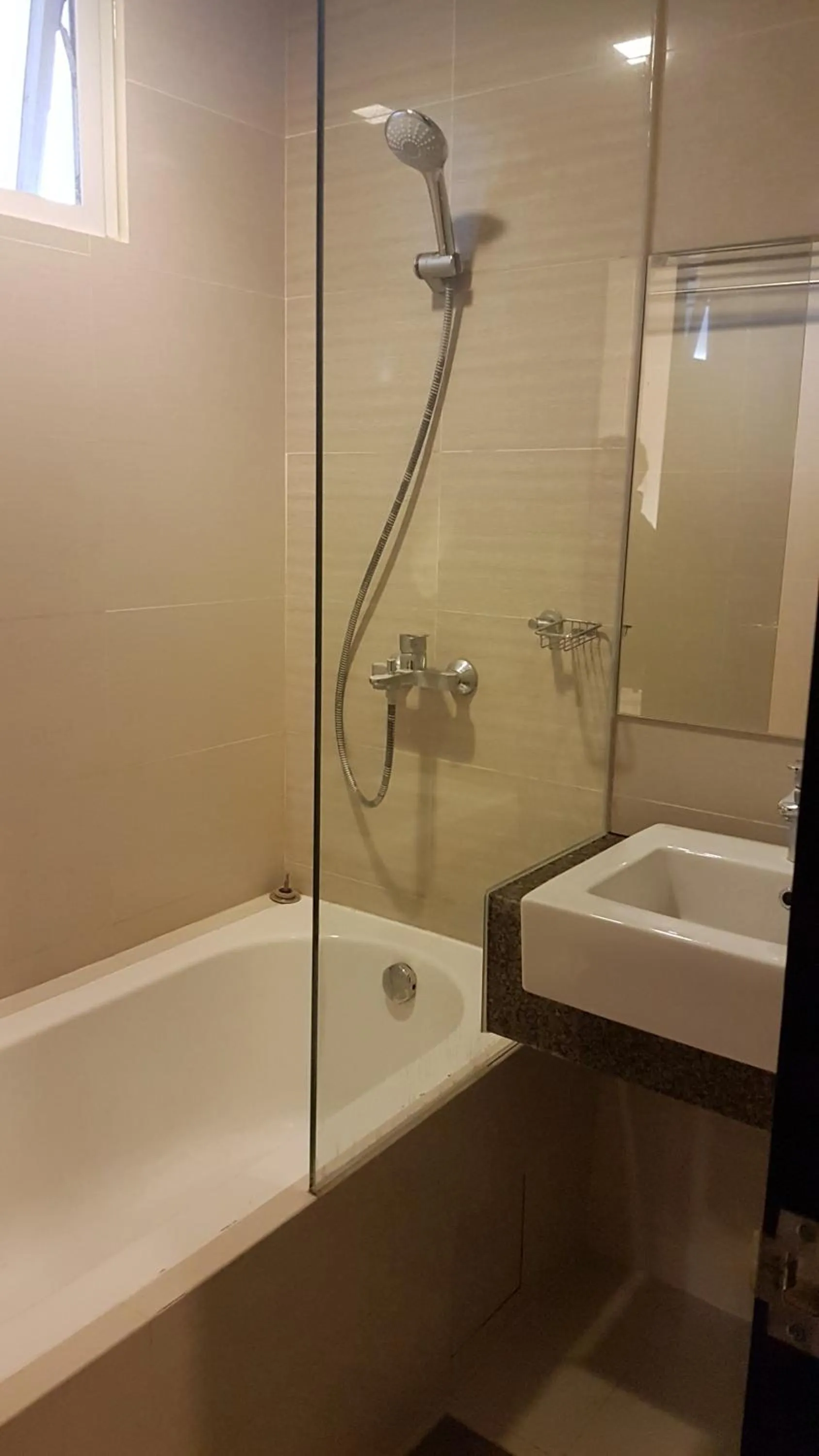 Mactan Newtown Condo with Garden and Ocean View 8NEWTOWN BLVD