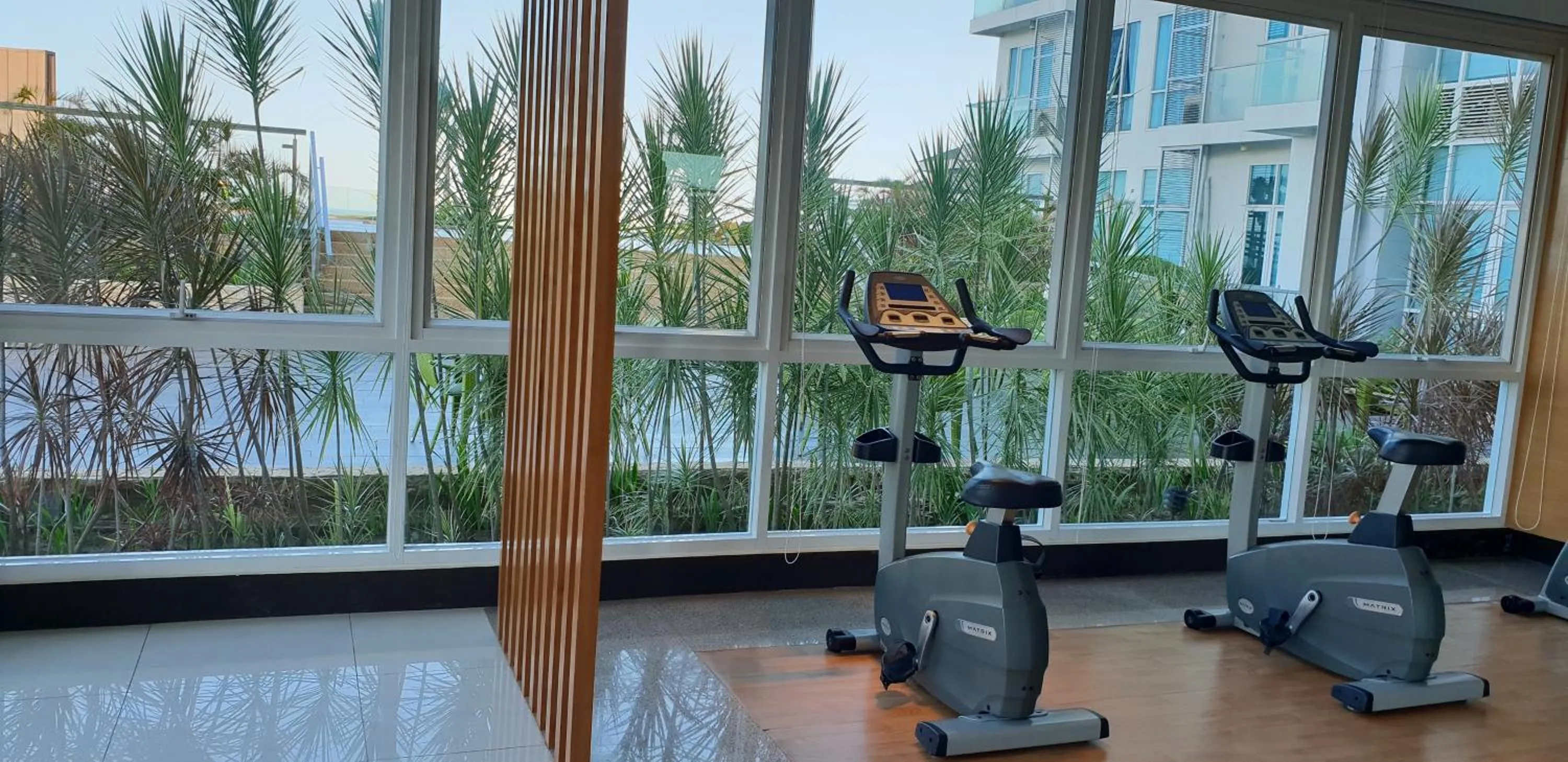 Mactan Newtown Condo with Garden and Ocean View 8NEWTOWN BLVD