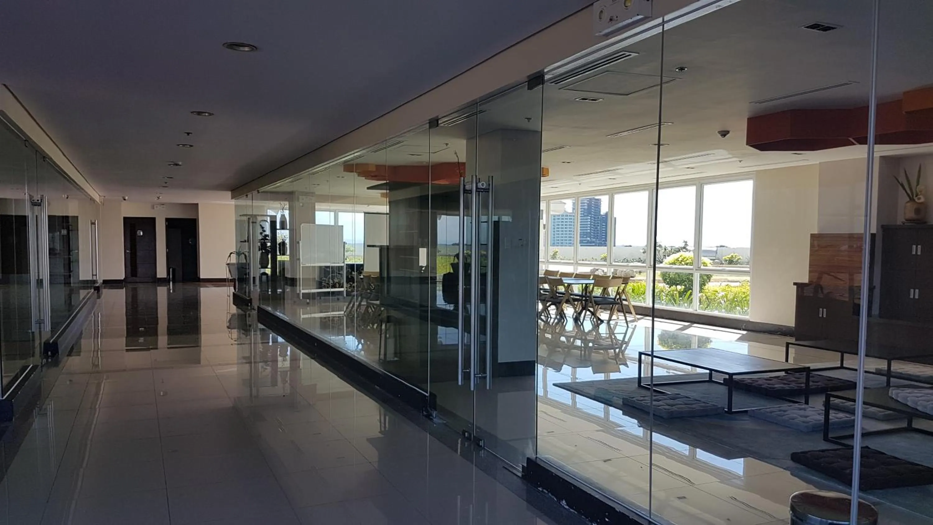 Property building in Mactan Newtown Condo with Garden and Ocean View 8NEWTOWN BLVD