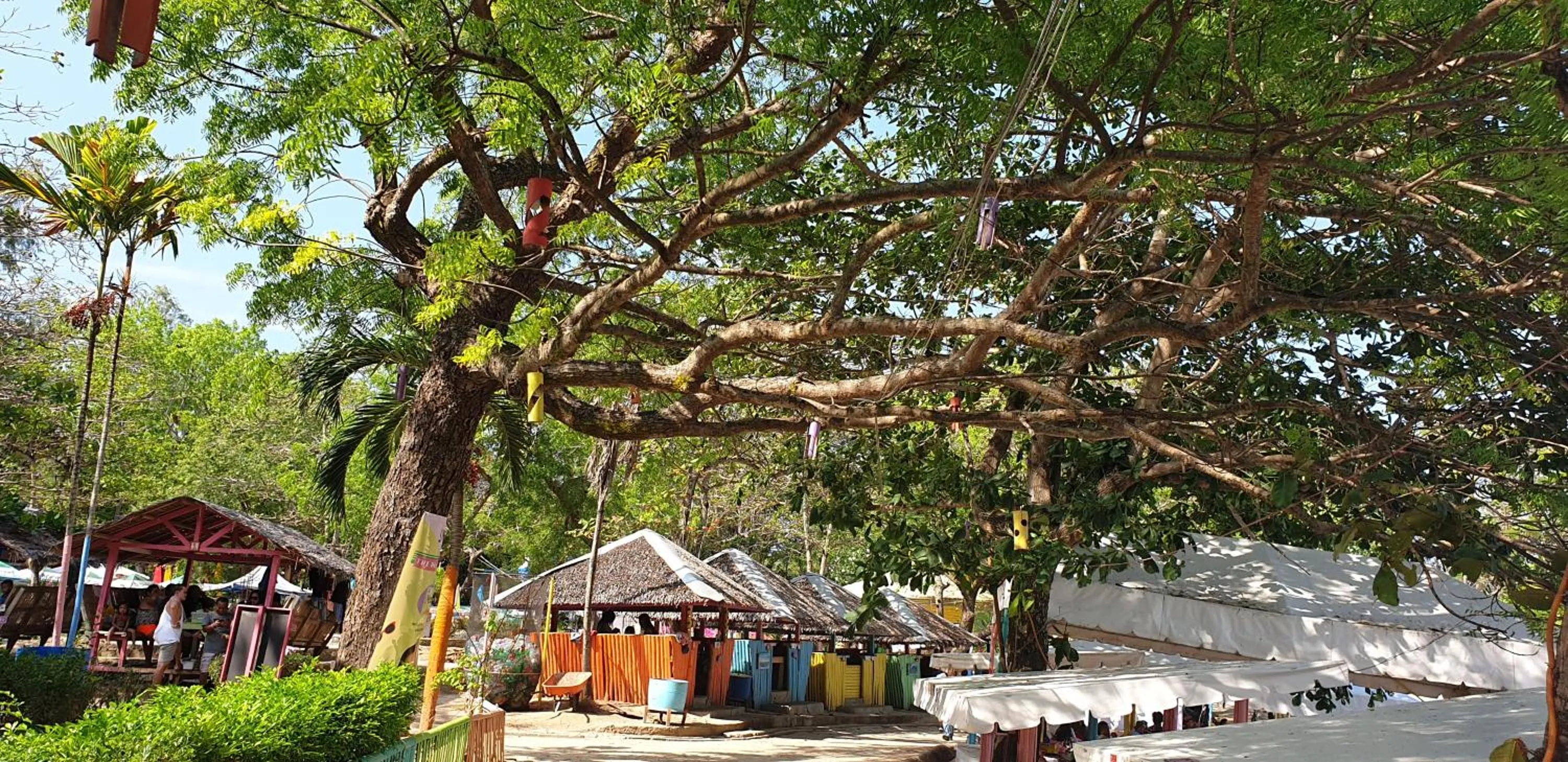 Mactan Newtown Condo with Garden and Ocean View 8NEWTOWN BLVD