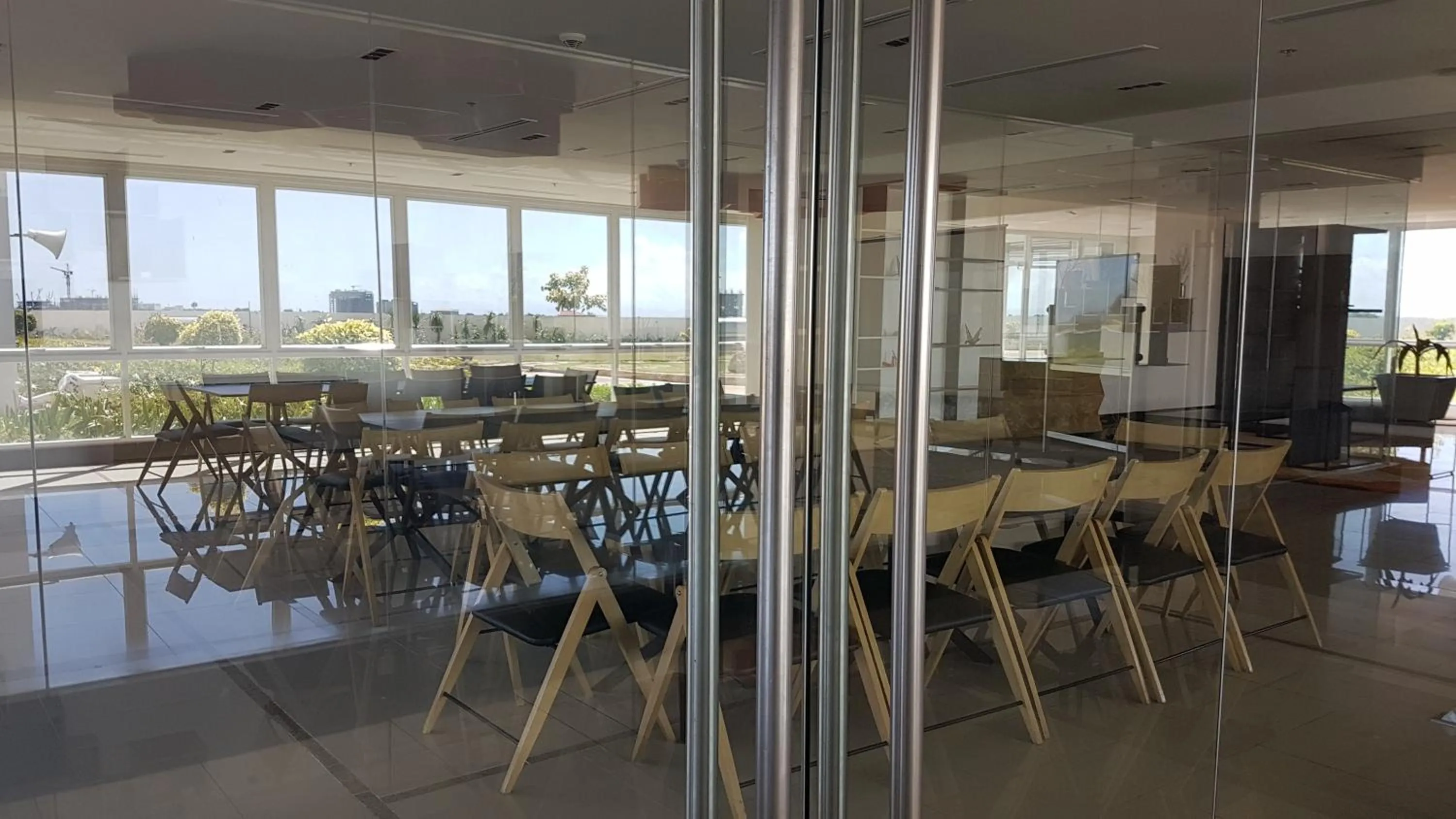 Property building in Mactan Newtown Condo with Garden and Ocean View 8NEWTOWN BLVD