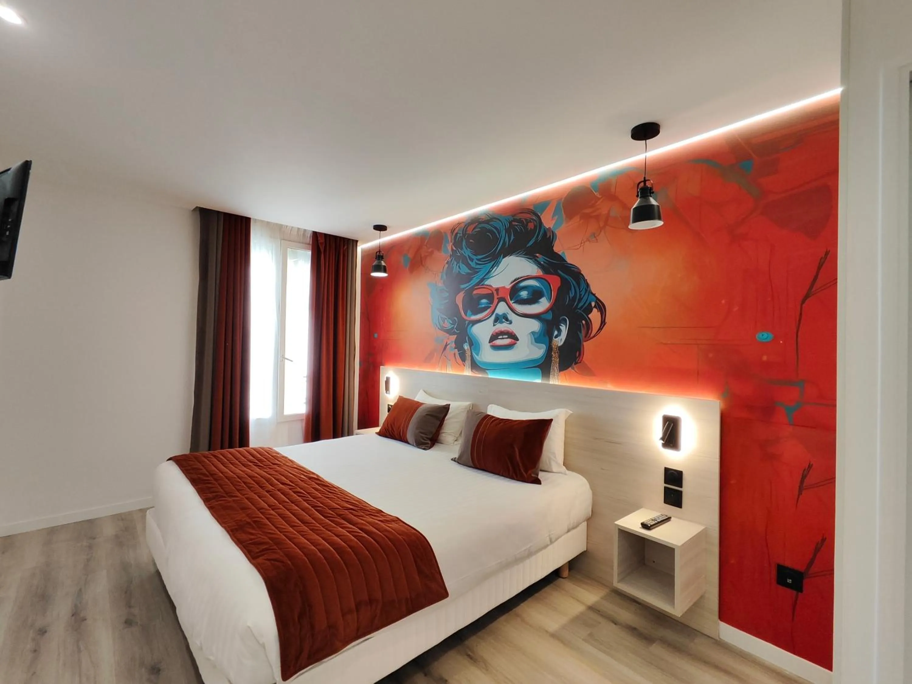 Bed in 55 Hôtel Montparnasse