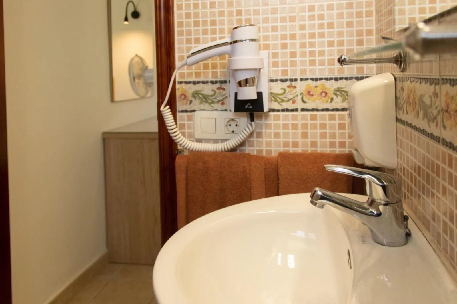 Bathroom in Hostal Magec