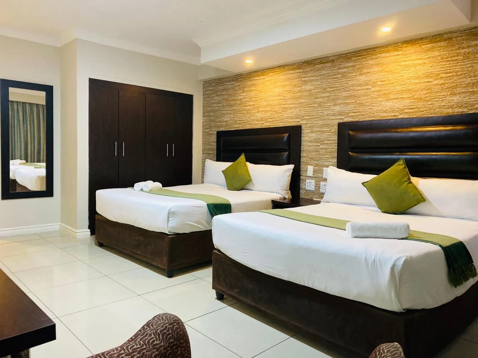 Property building, Bed in Bayside Hotel 97 Russell Street