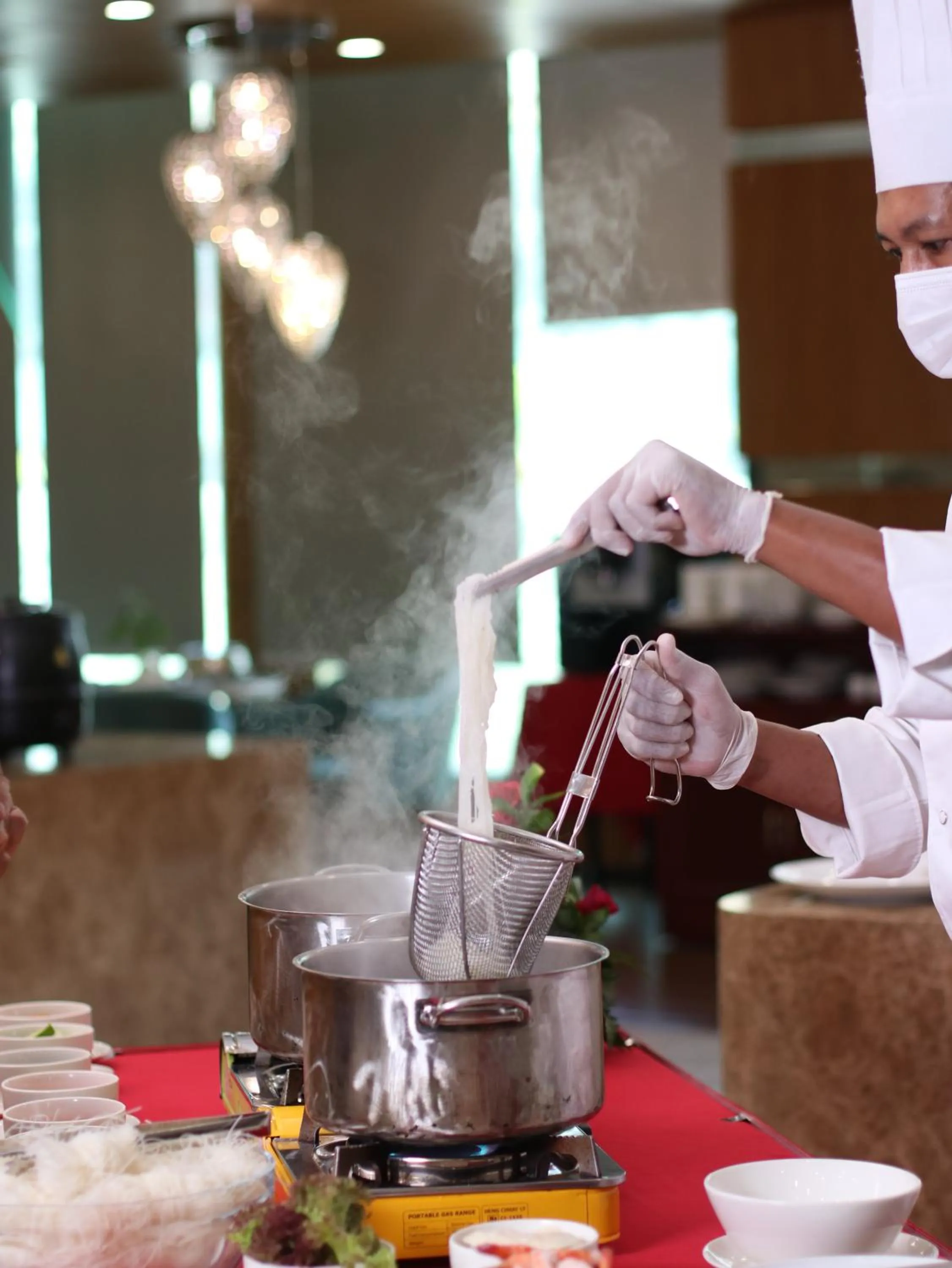 Restaurant/places to eat in Olympia City Hotel by Dara