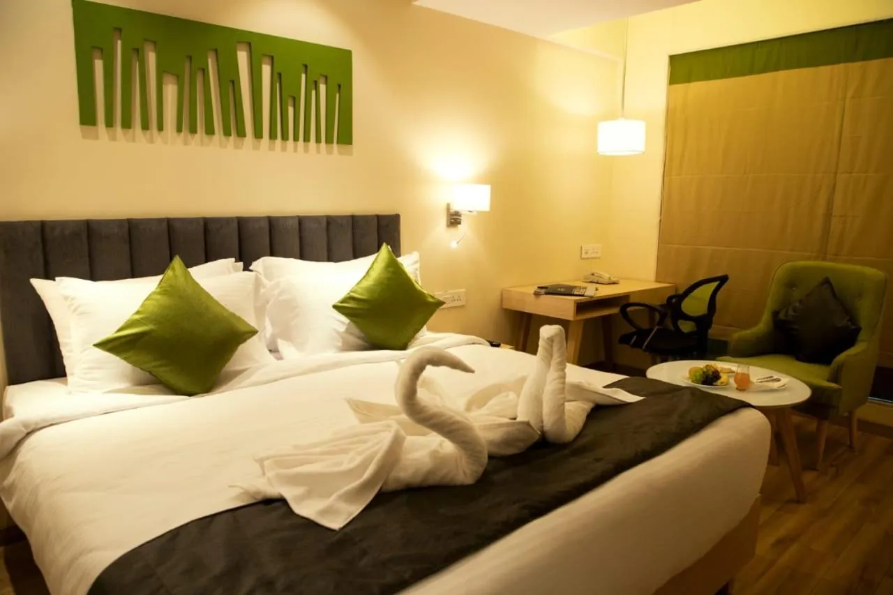 Photo of the whole room in Regenta Central Harsha Vapi