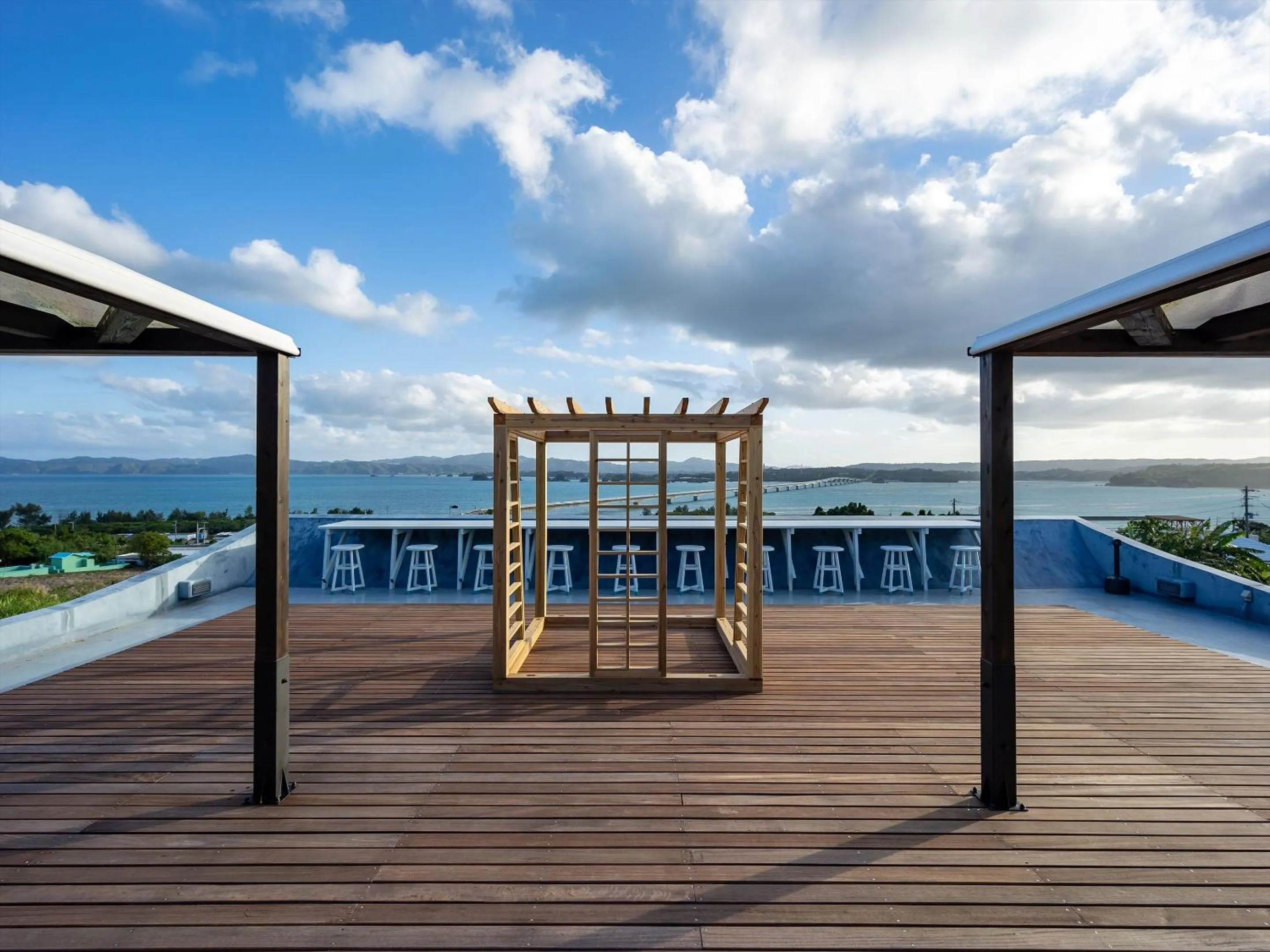 Restaurant/places to eat in One Suite THE TERRACE