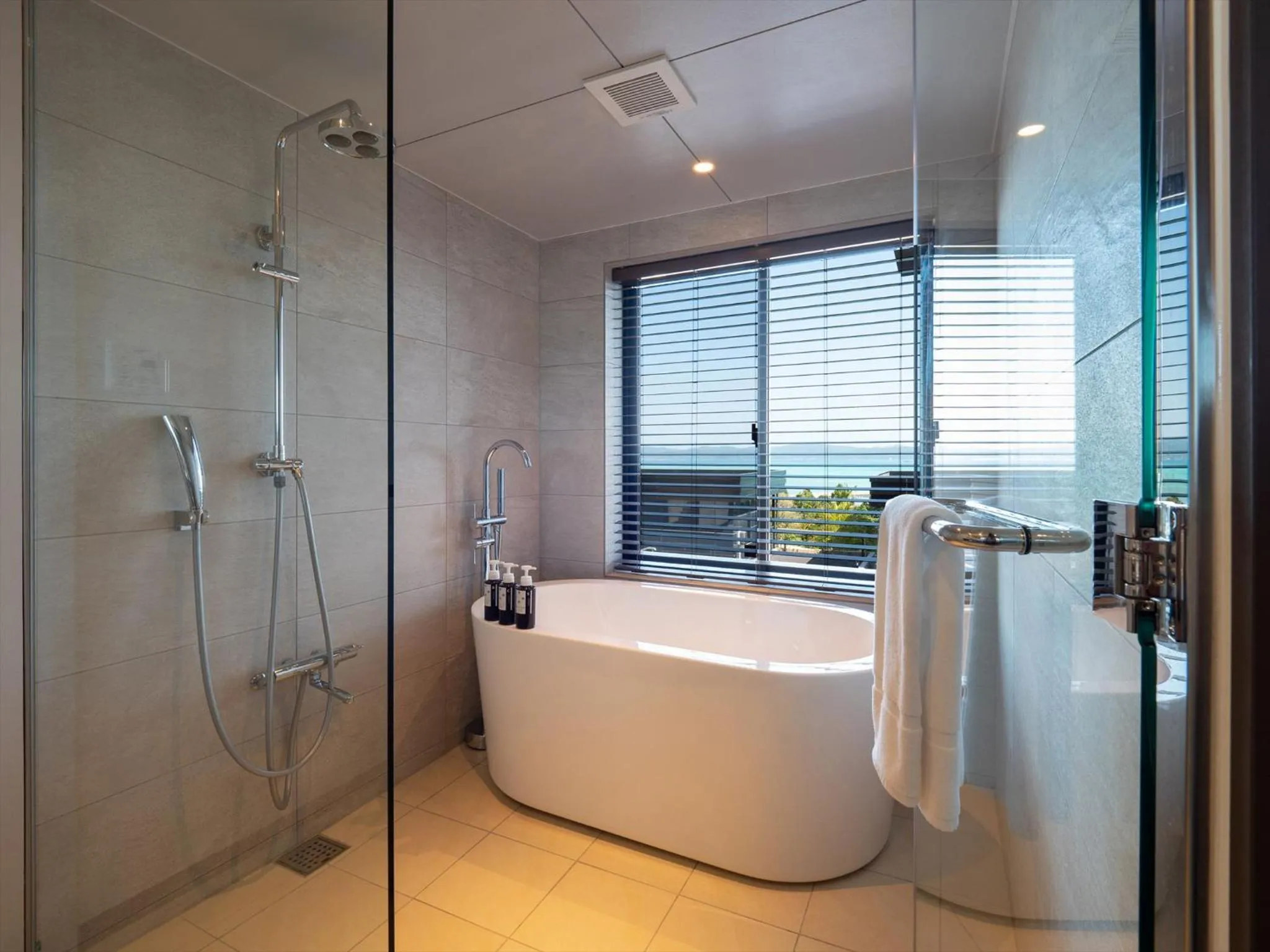 Bathroom in One Suite THE TERRACE