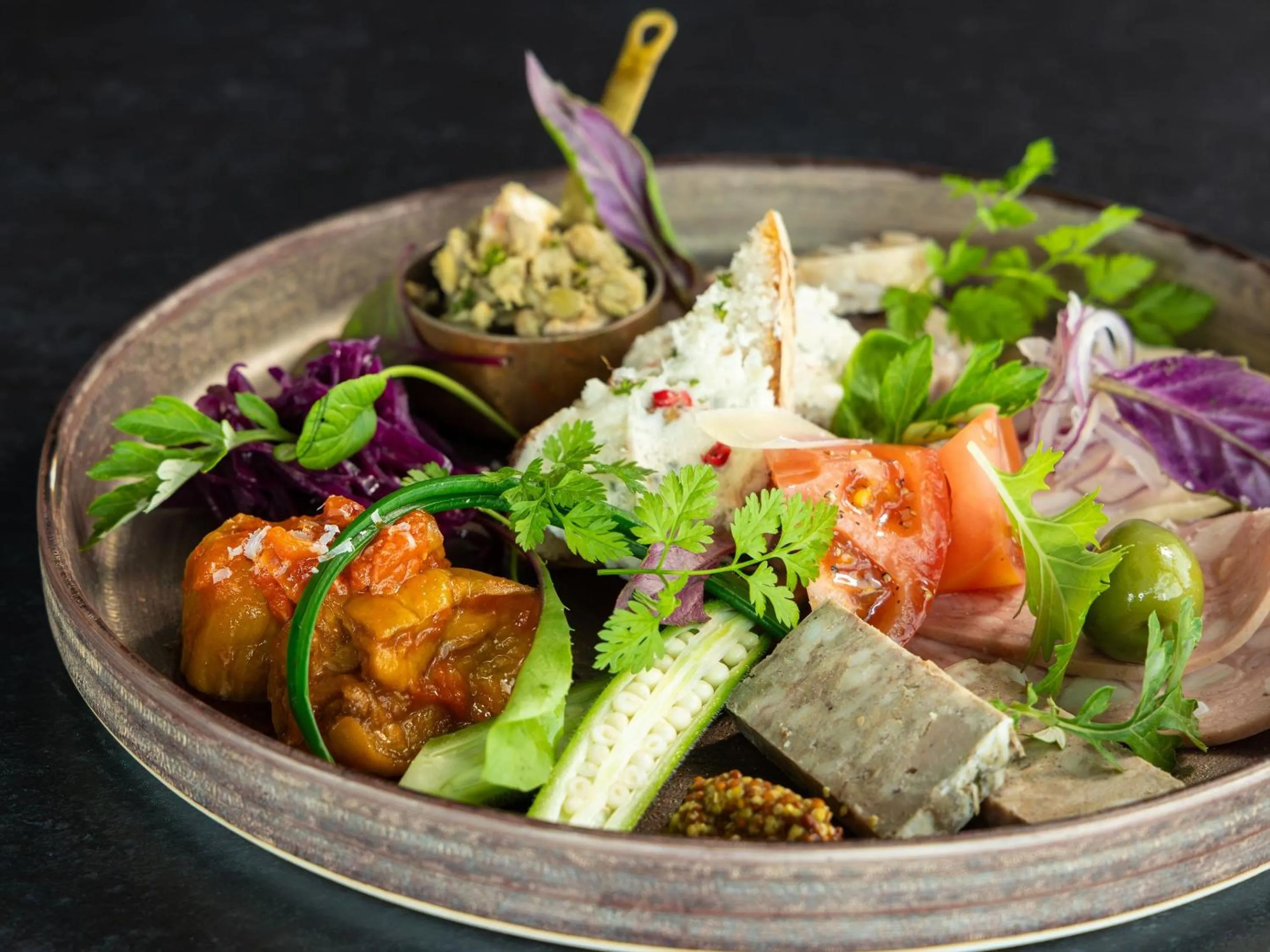 Restaurant/places to eat in One Suite THE TERRACE