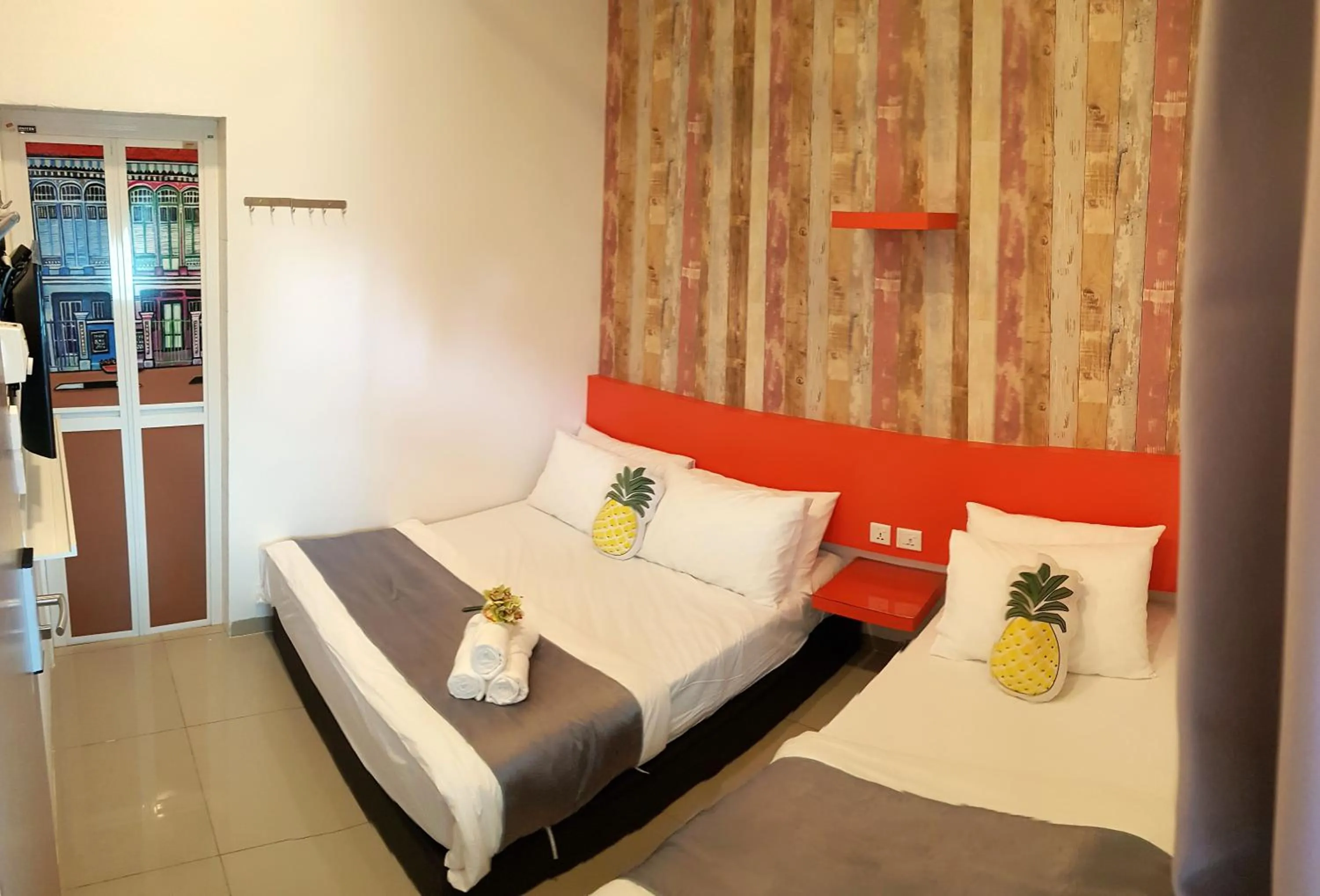 Bed in Teruntum 96 Guest house