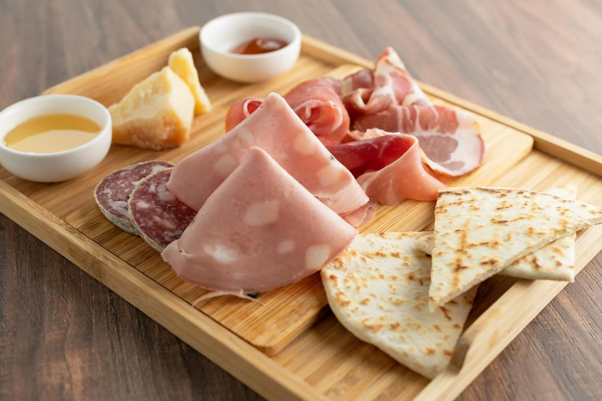 Restaurant/places to eat in Hotel Caesar