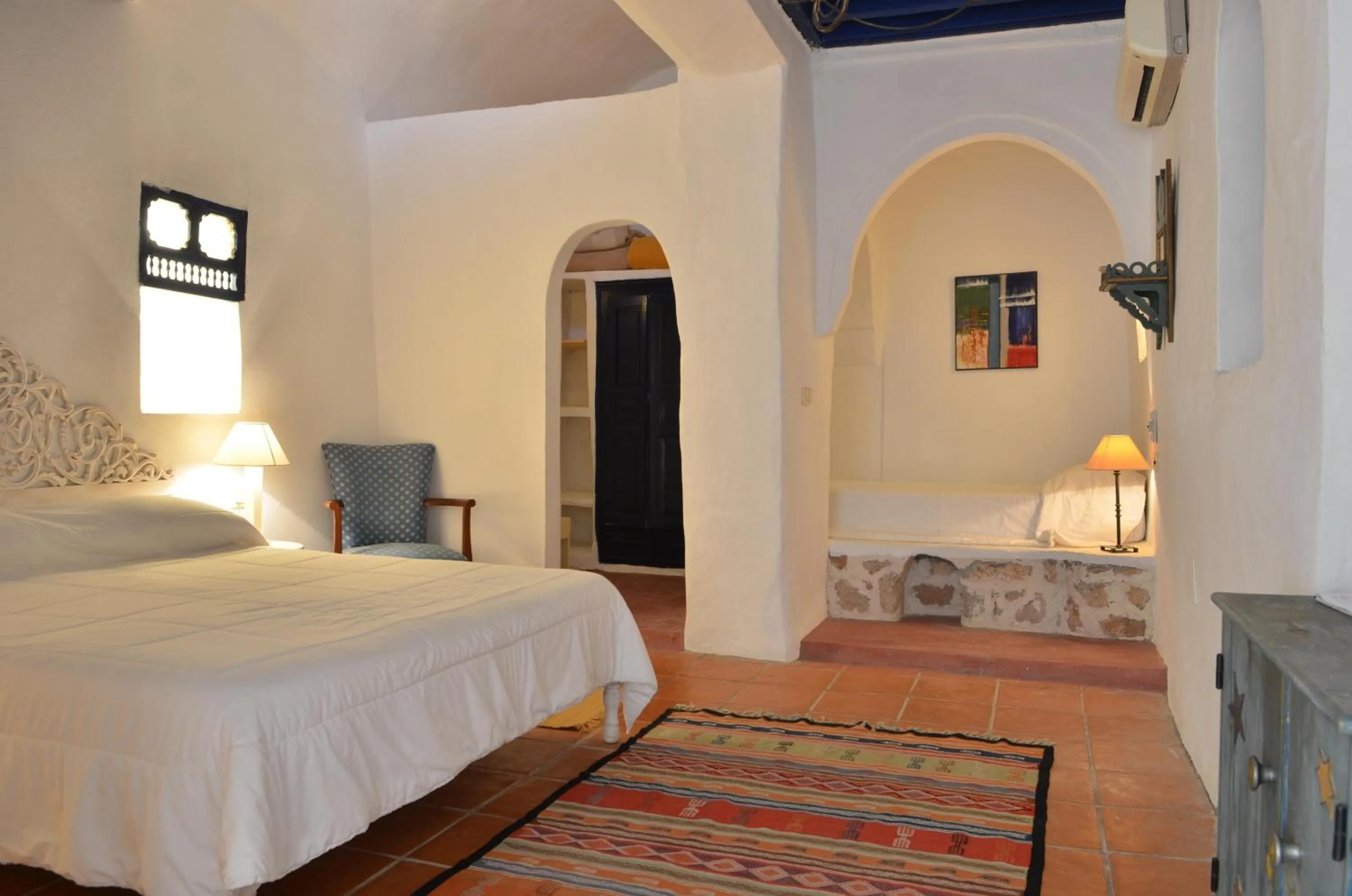 Photo of the whole room, Bed in Hotel Dar Dhiafa