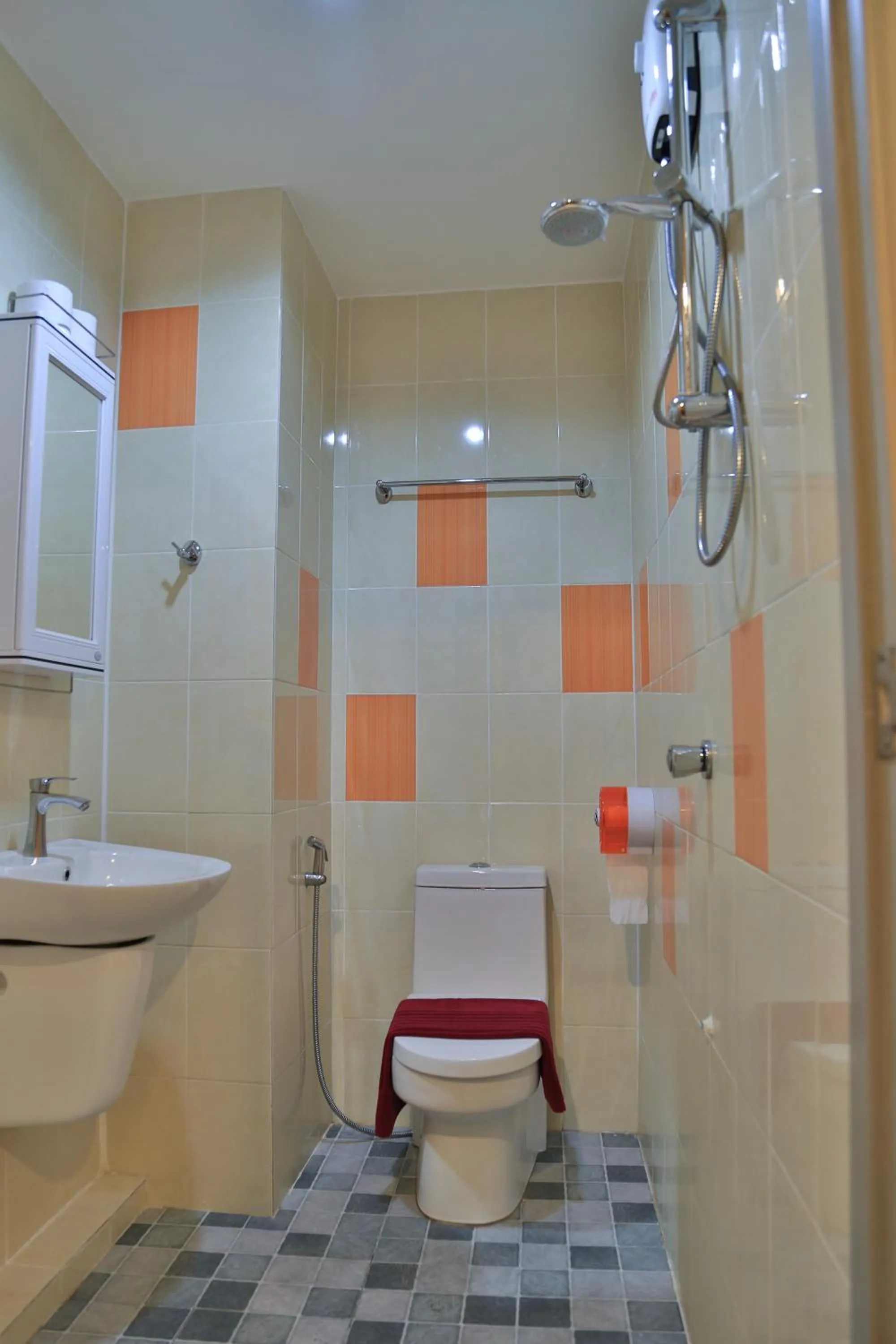 Bathroom in Harrys Hotel Bar & Restaurant