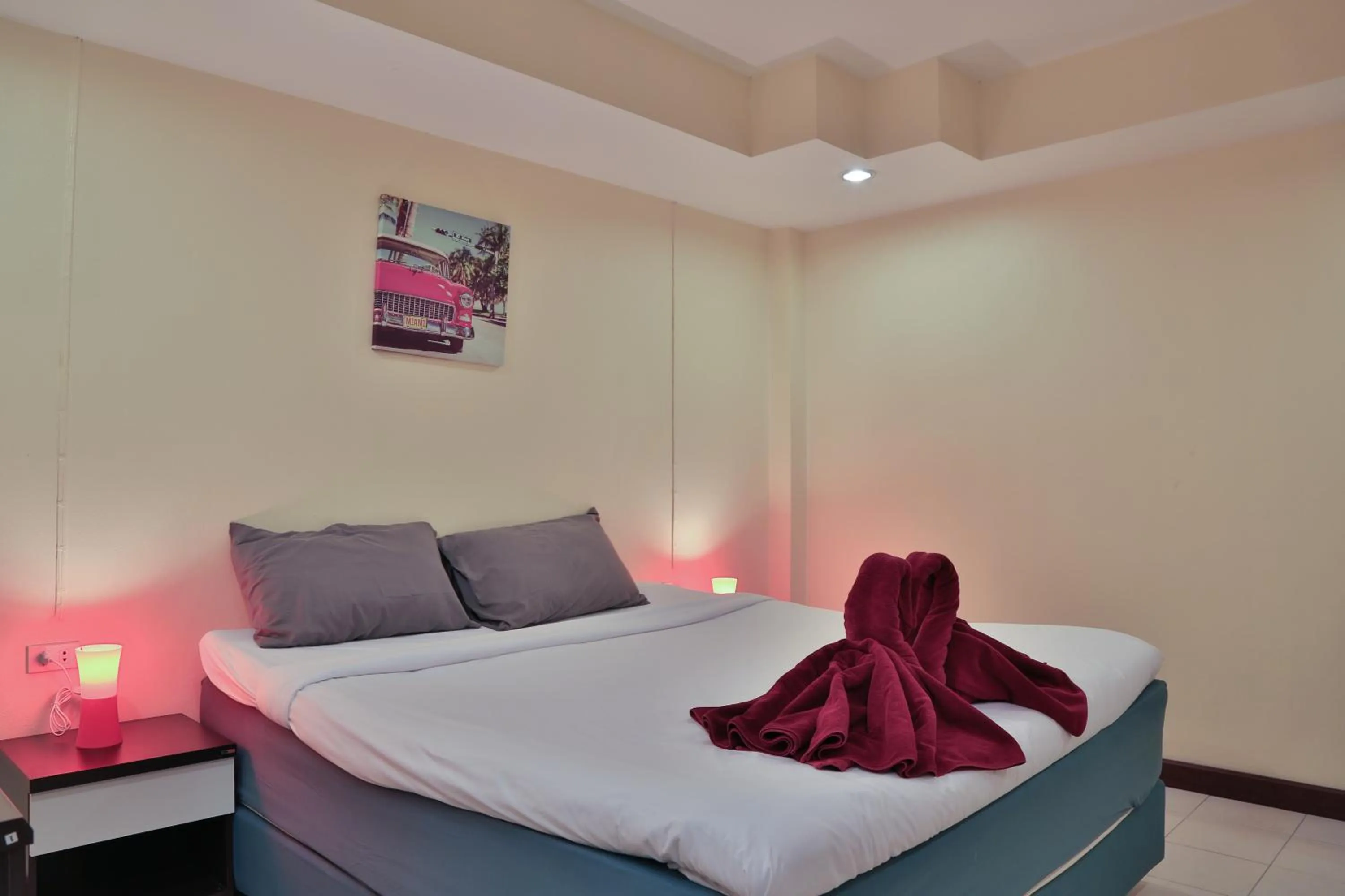 Bed in Harrys Hotel Bar & Restaurant