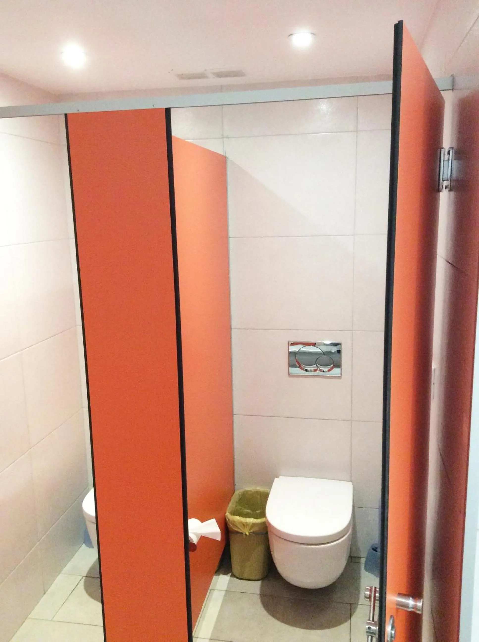 Bathroom in Hostelscat