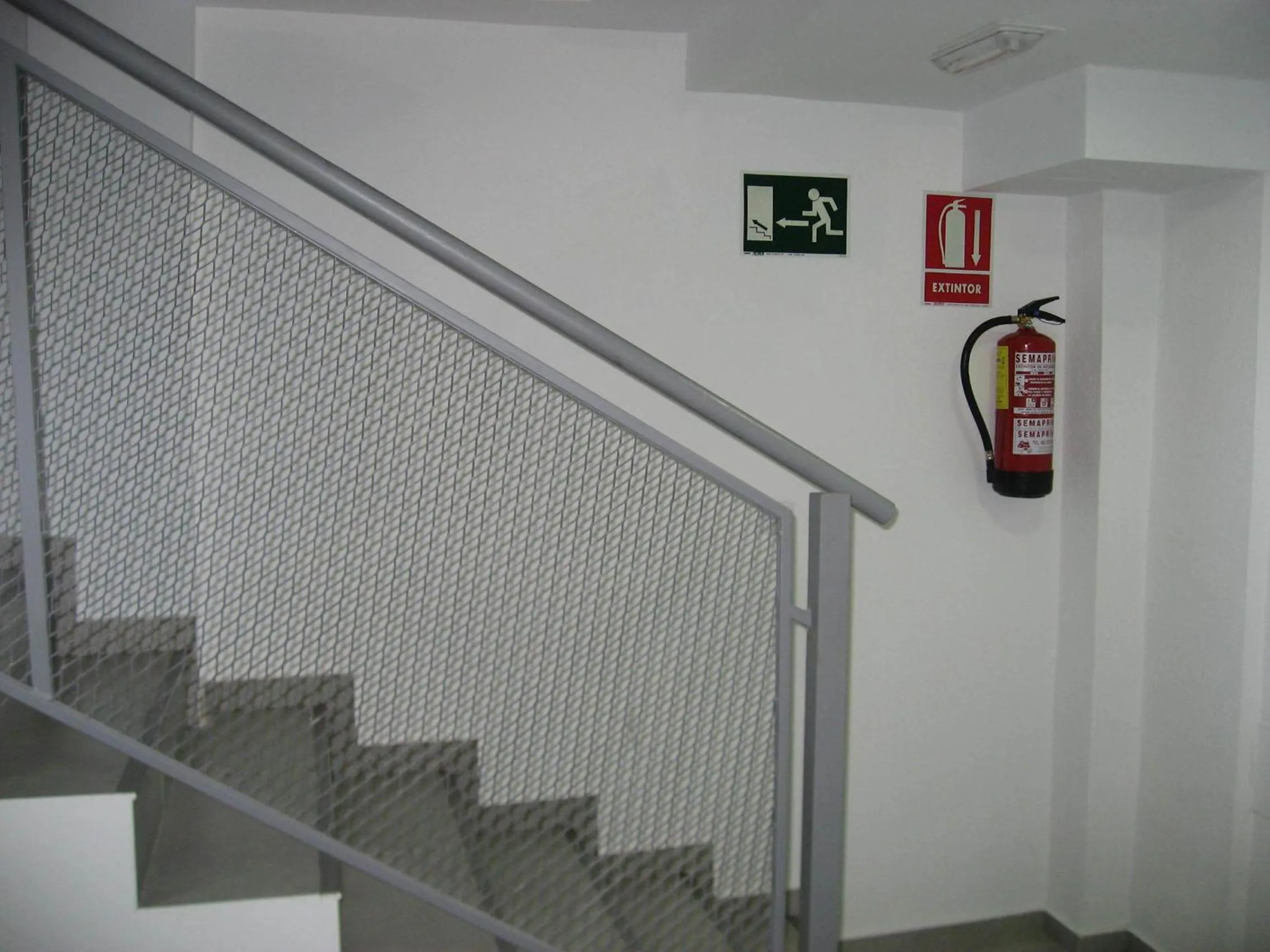 Property building in Hostelscat