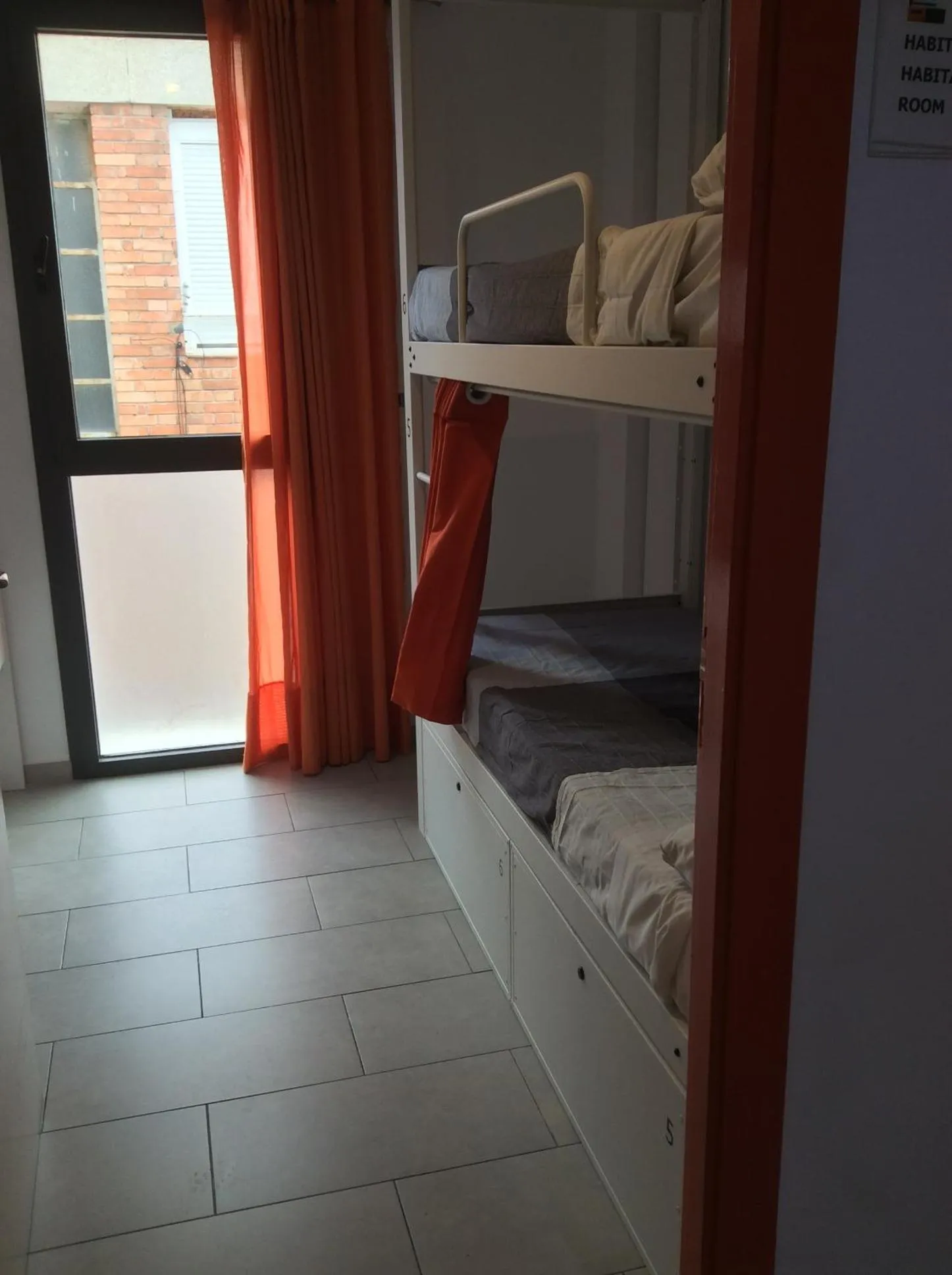 Photo of the whole room in Hostelscat