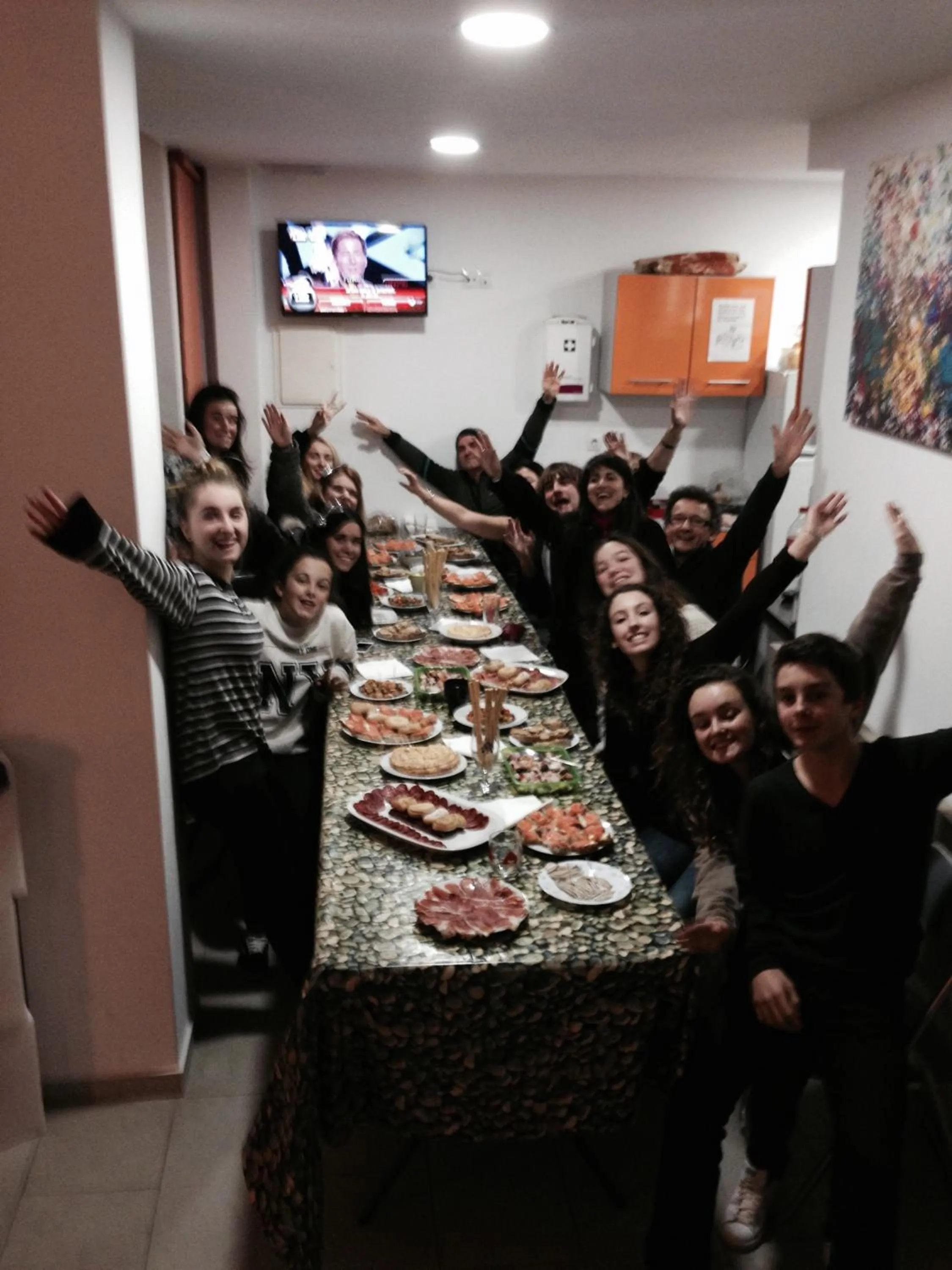 Restaurant/places to eat in Hostelscat