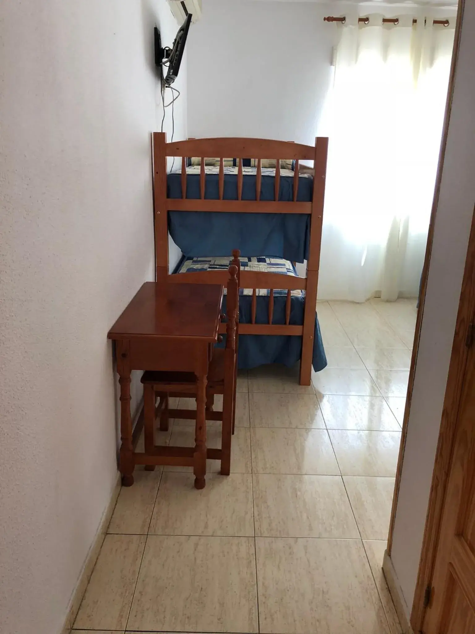 Quintuple in Hostal 82 Quintuple in Hostal 82