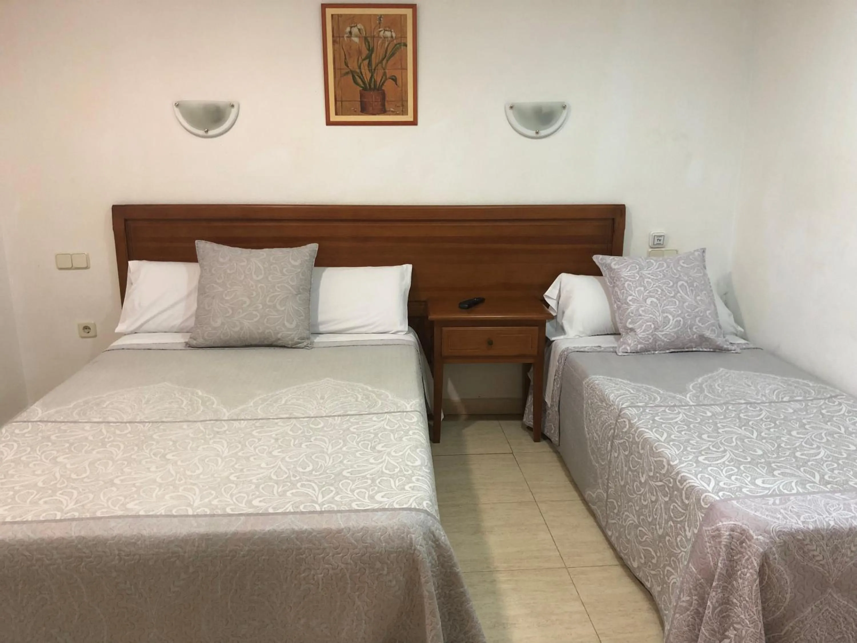 Bed in Hostal 82