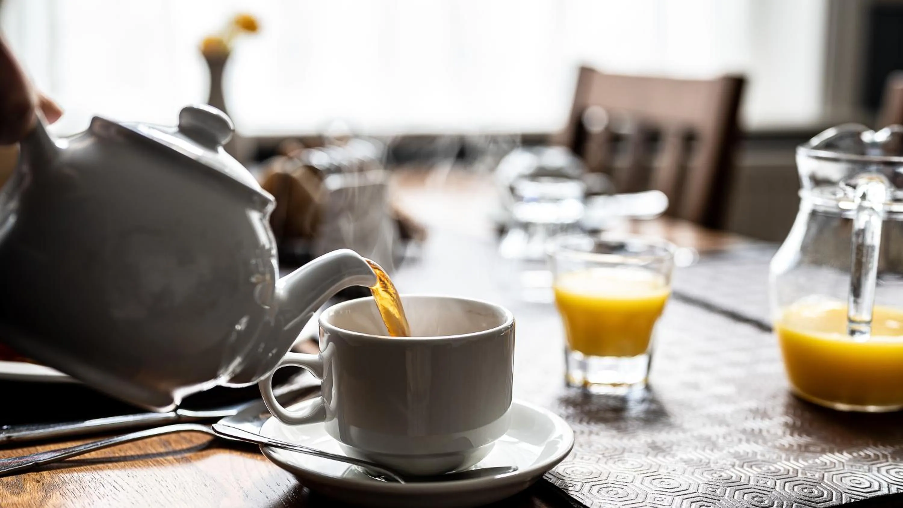 Food and drinks in Crescent Lodge Guest House