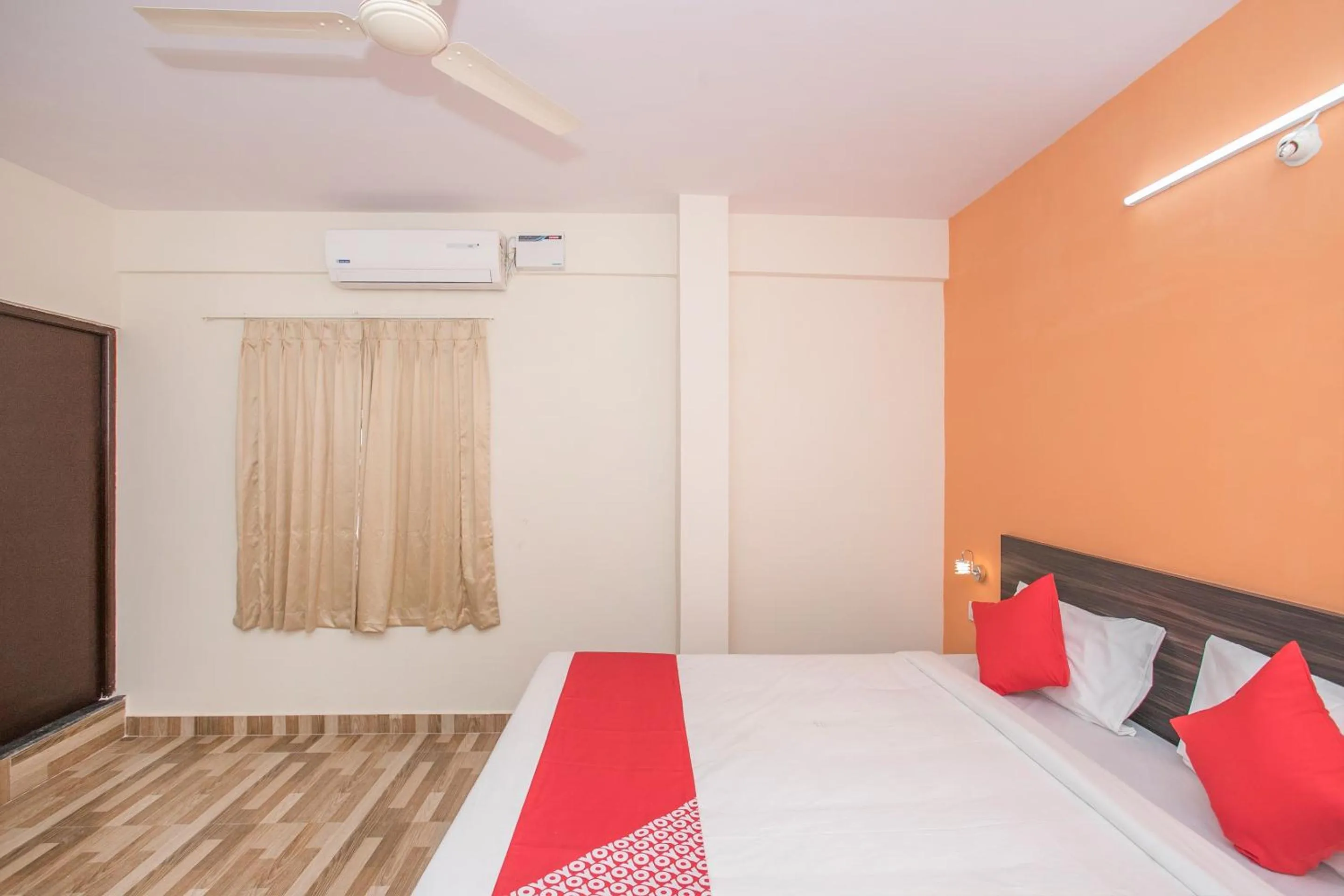 Bedroom, Bed in Hotel O PMR Near Ascendas Park Square Mall