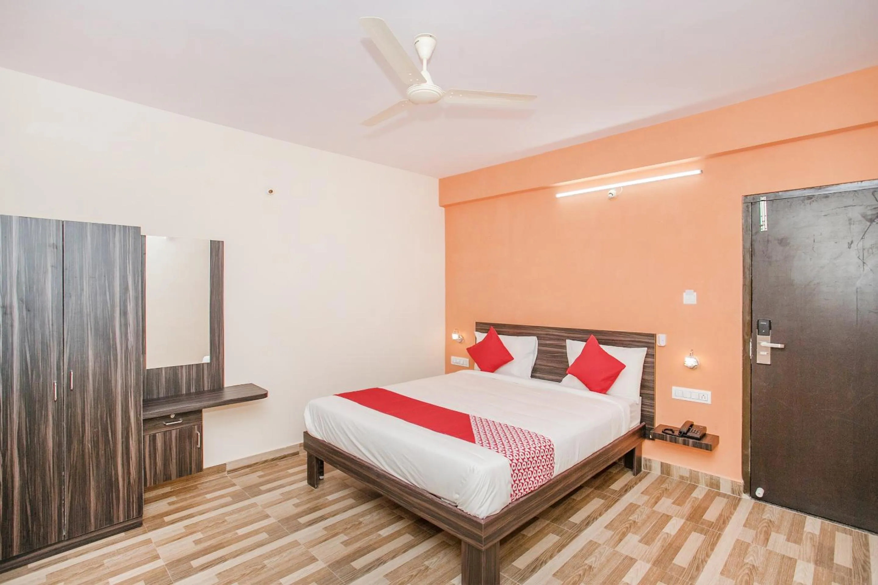 Bedroom, Bed in Hotel O PMR Near Ascendas Park Square Mall