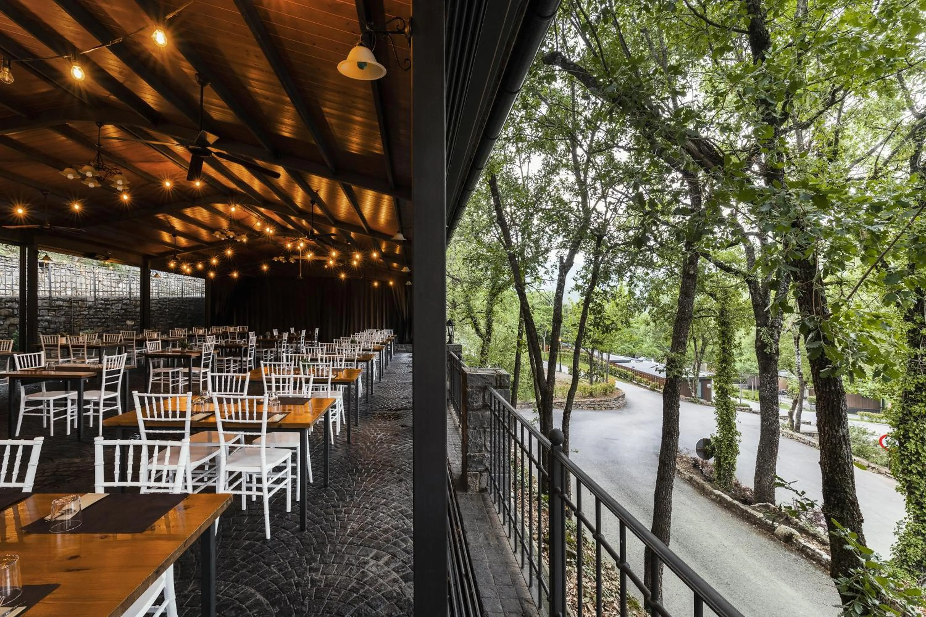 Restaurant/places to eat in wecamp Pirineos