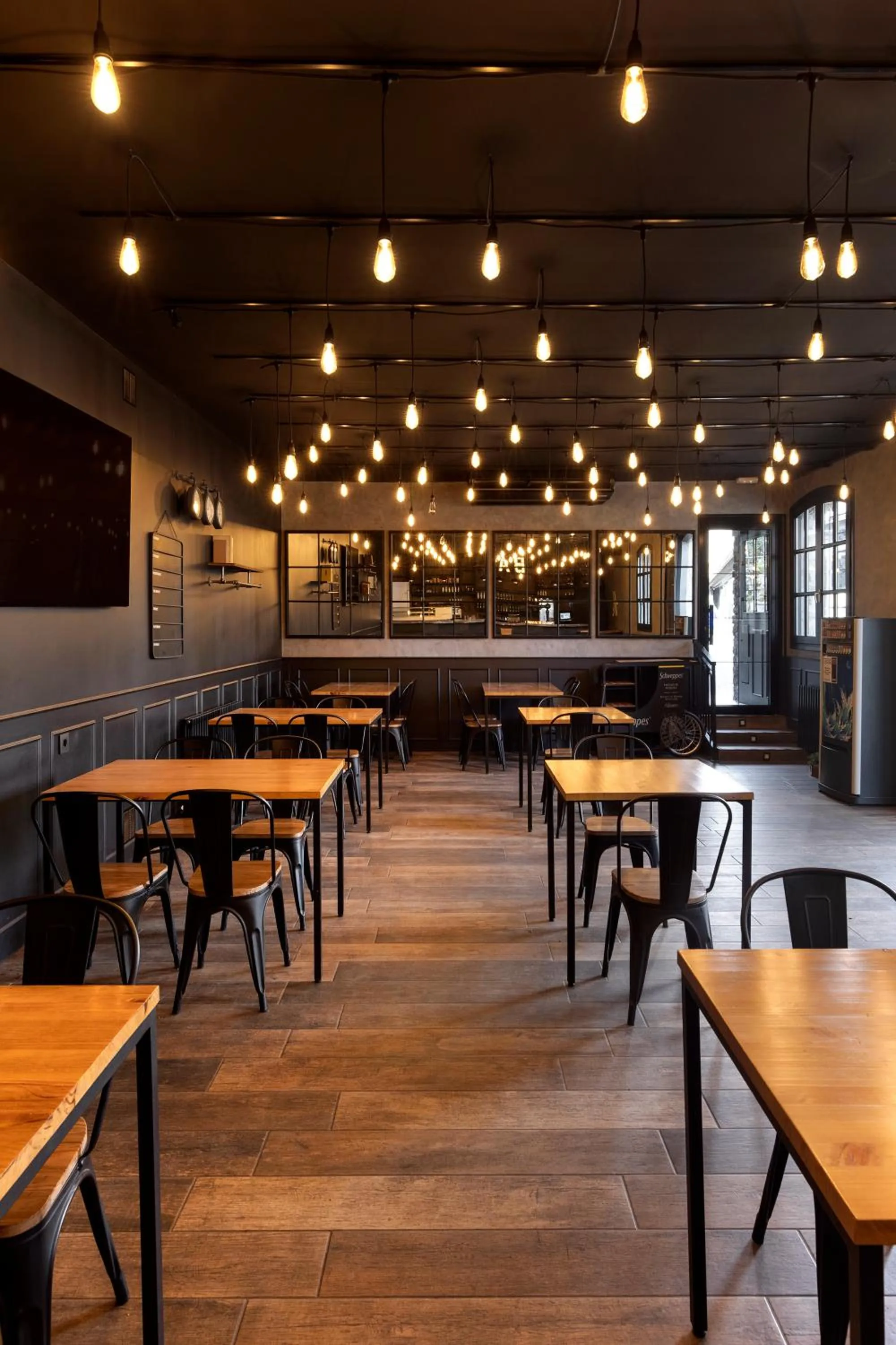 Restaurant/places to eat in wecamp Pirineos