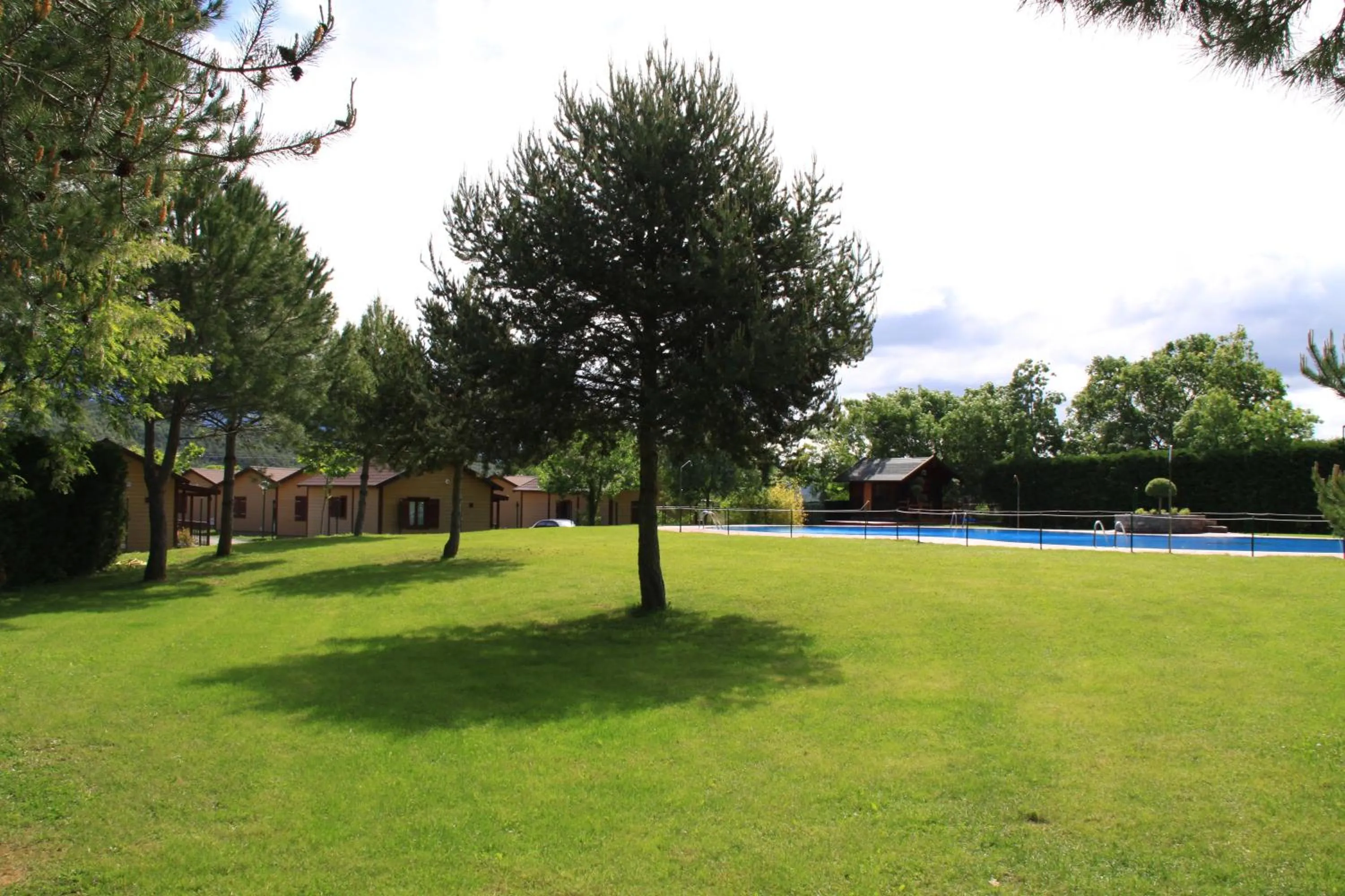 Swimming pool in wecamp Pirineos